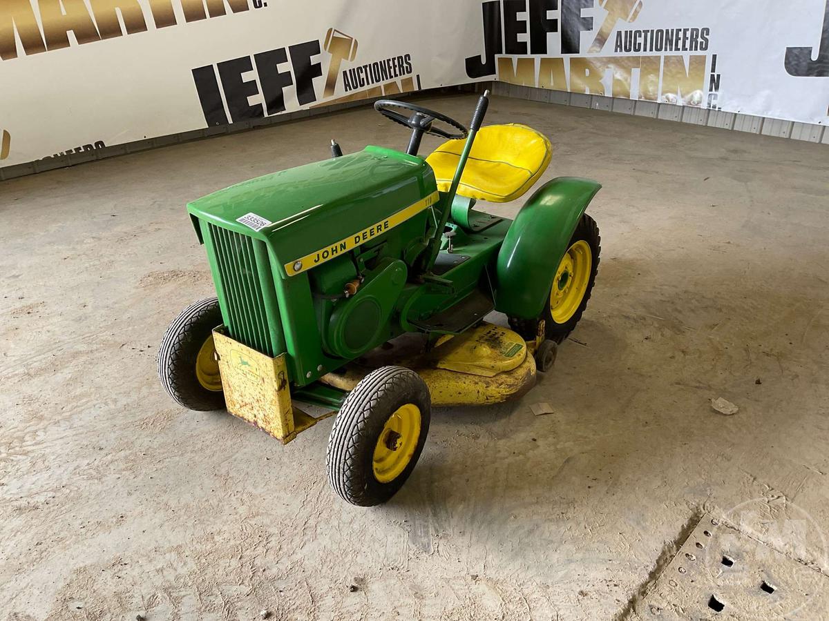 JOHN DEERE 110 RIDING MOWER SN: SNT111057812M