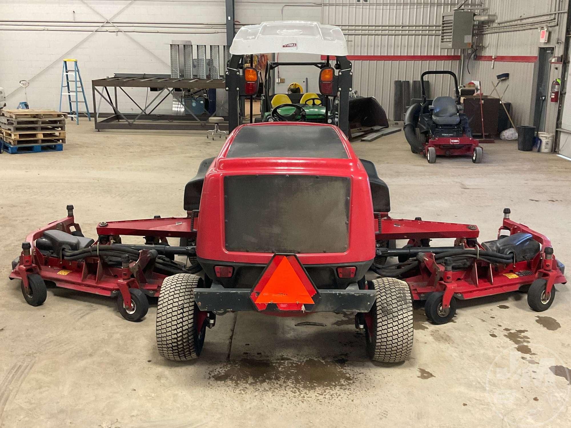 2015 TORO GROUNDSMASTER 5900D 4WD ROTARY FAIRWAY MOWER SN: 315000250