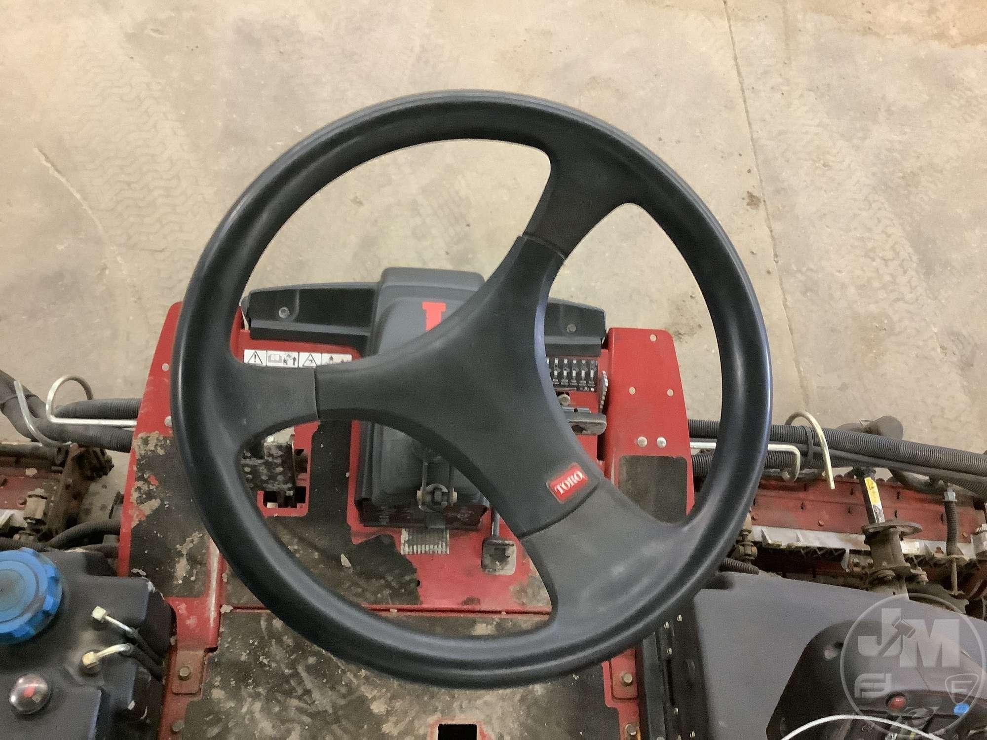 TORO 5410 2WD REEL FAIRWAY MOWER SN: 260000114