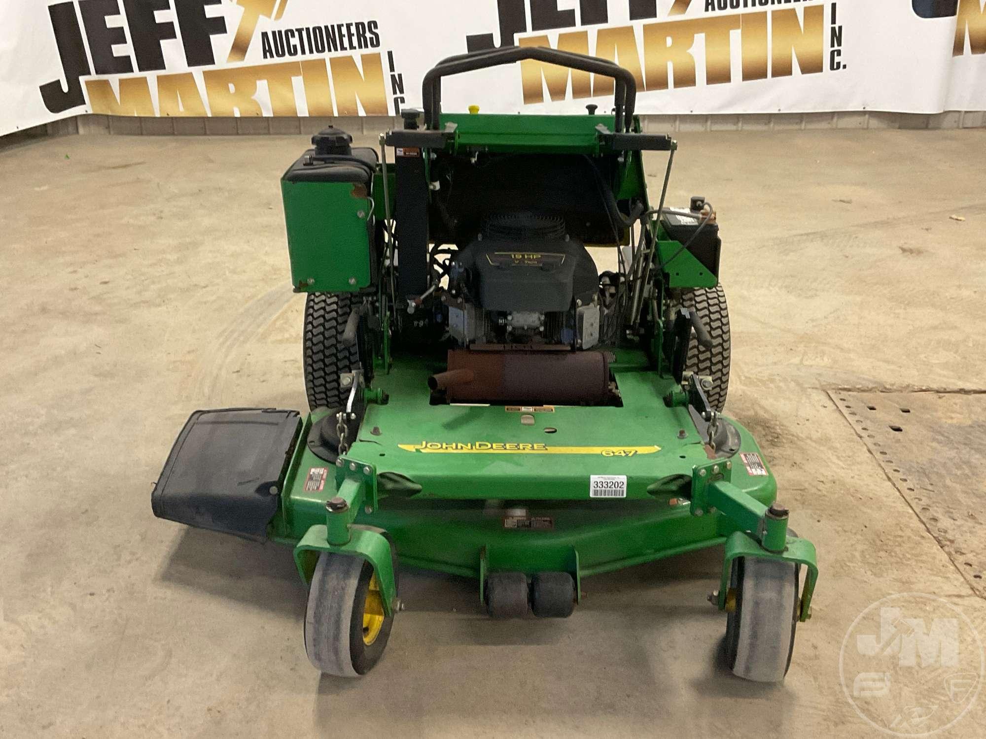 JOHN DEERE 647 STAND ON