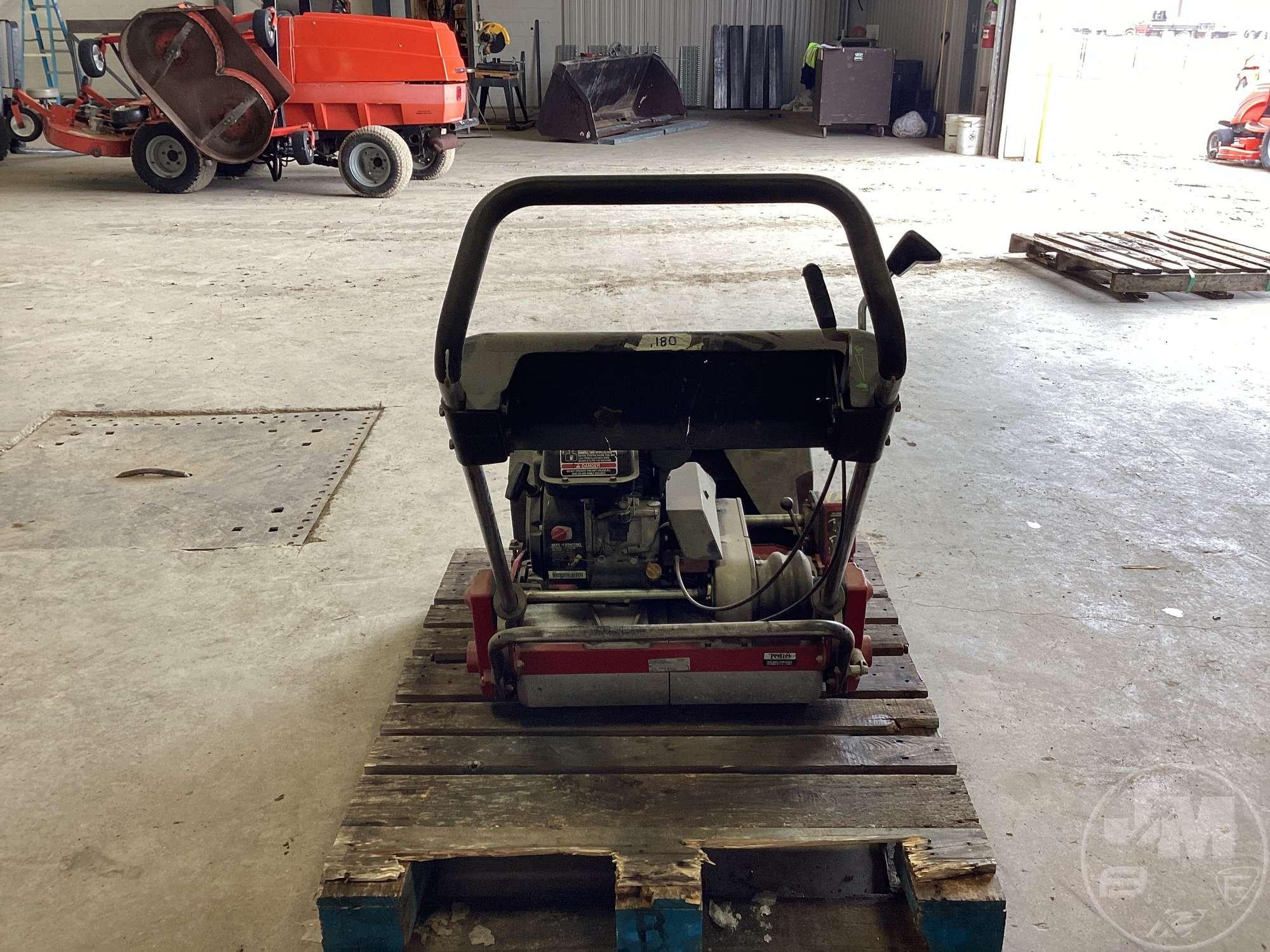 TORO GREENSMASTER 1000 GREENS REEL MOWER SN: 80275