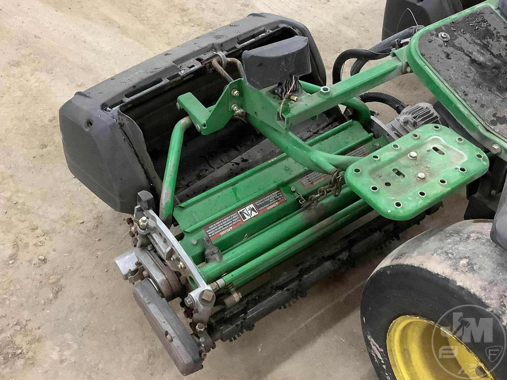 JOHN DEERE 2500E GREENS REEL MOWER SN: TC25EHG030042