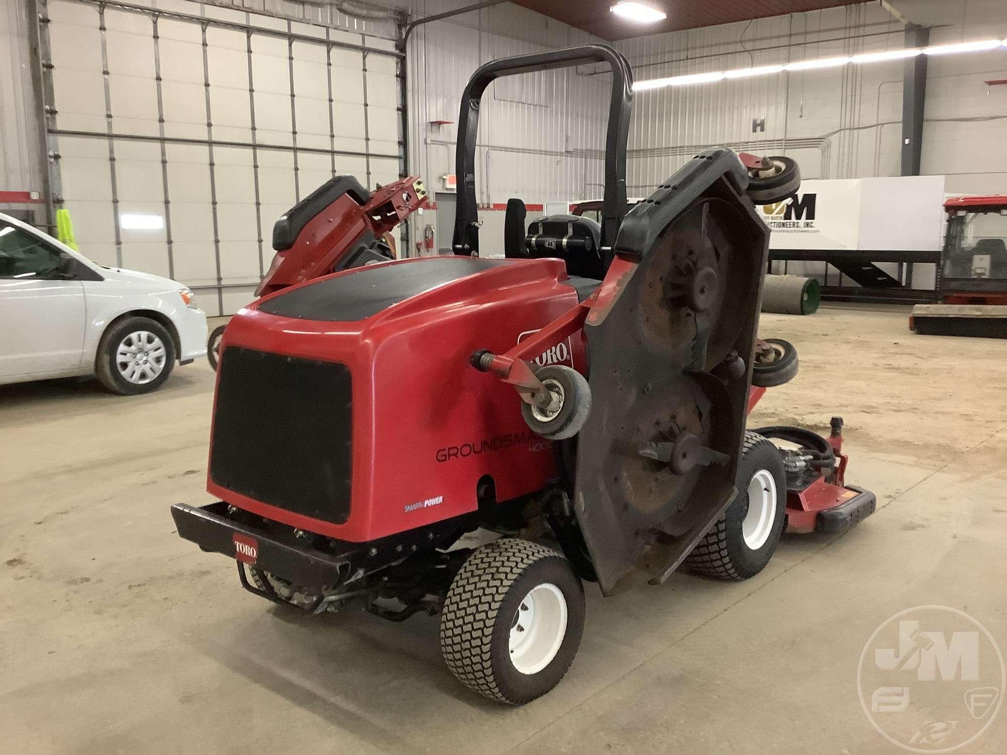 TORO GROUNDSMASTER 4000D HYDRAULIC FOLDING DECK SN: 30609315001504