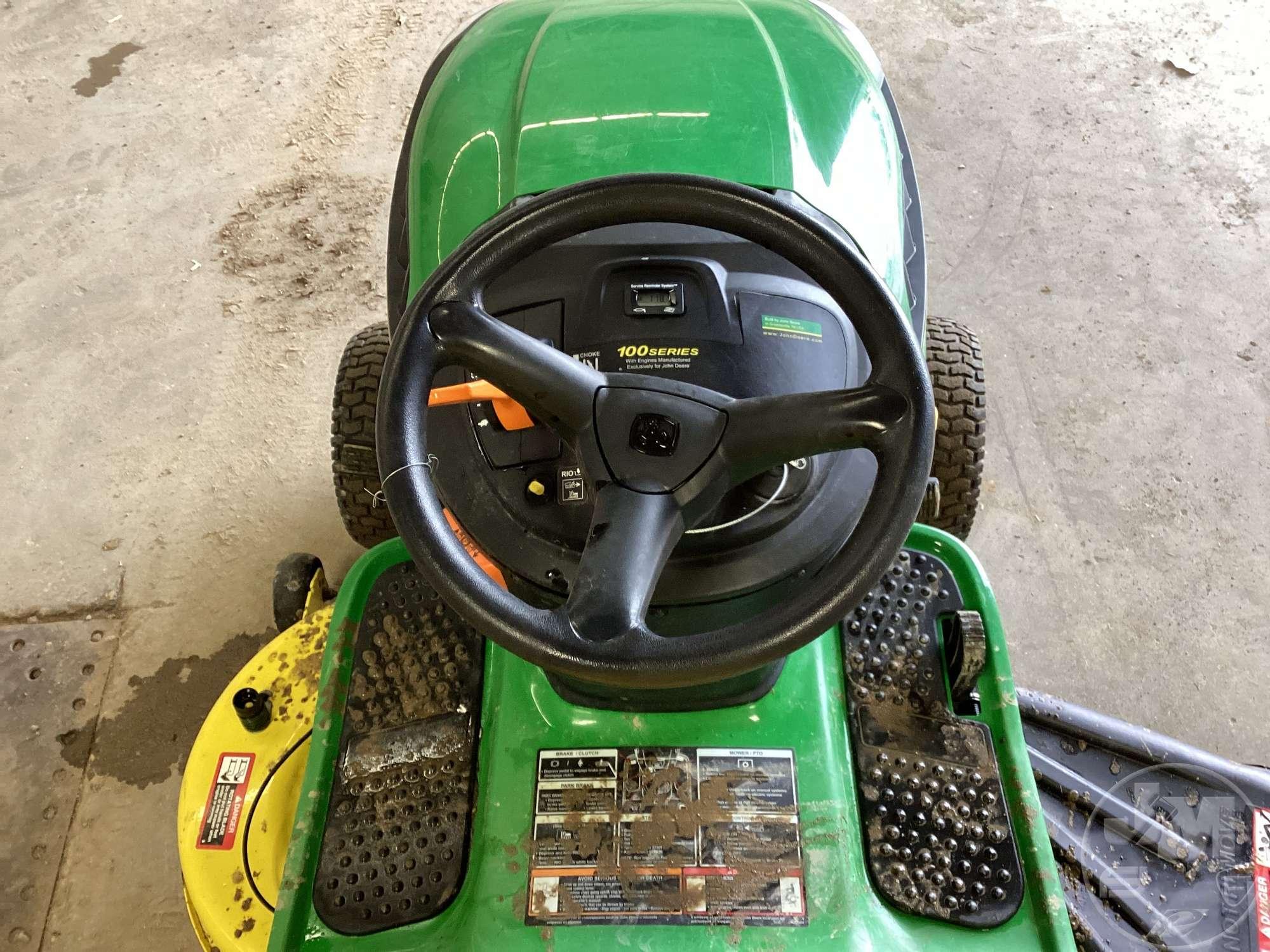 JOHN DEERE D130 RIDING MOWER SN: 1GXD130ECFF614359