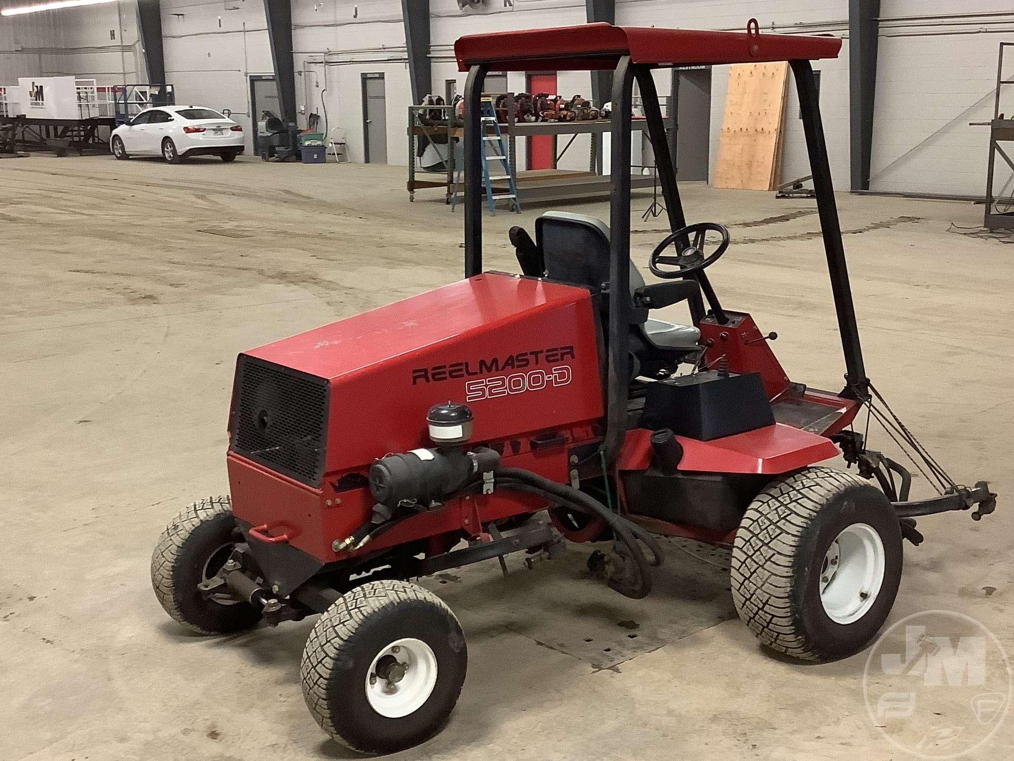 TORO 5200D GREENS REEL MOWER SN: 03540 90291