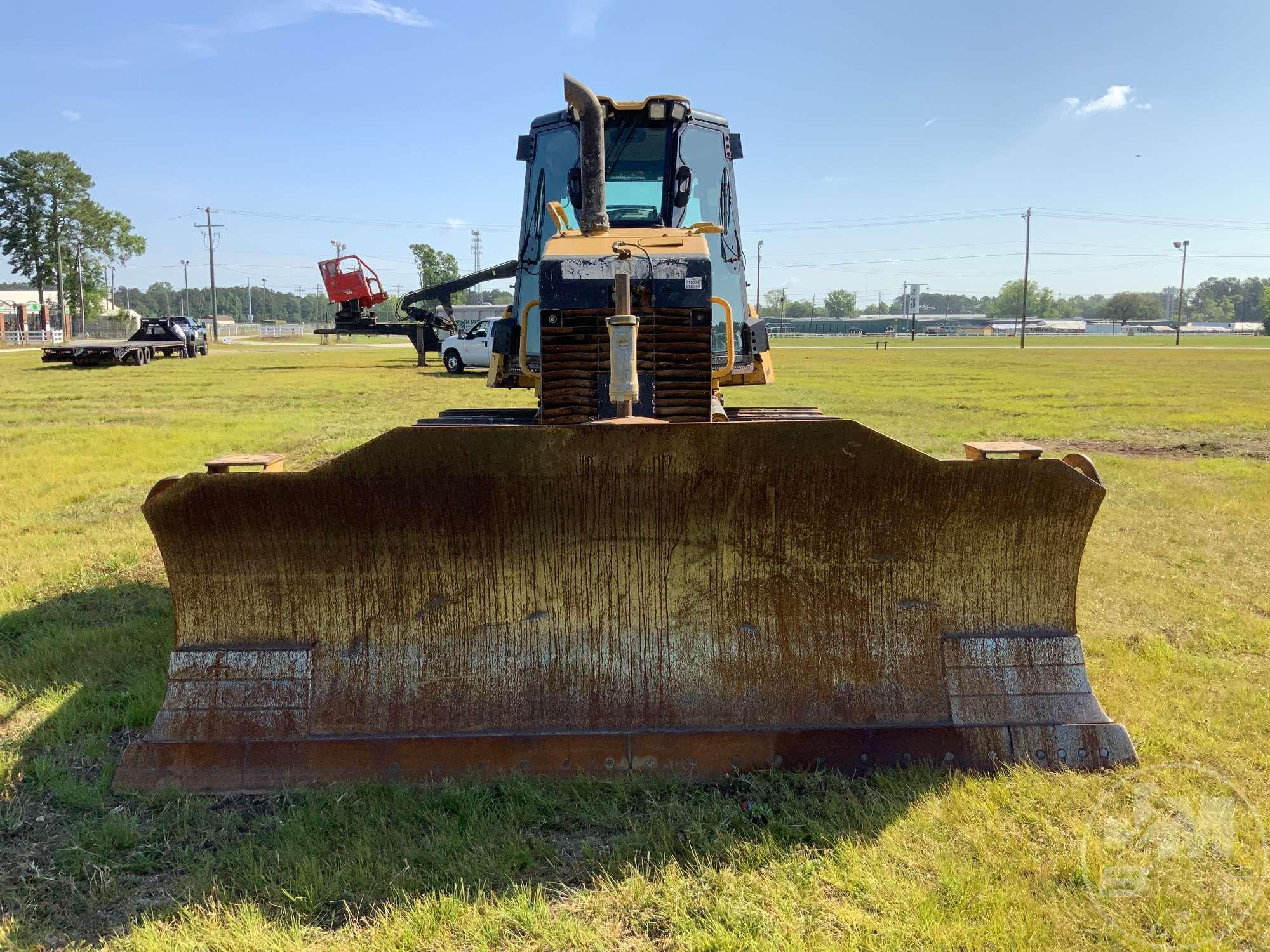 2015 CATERPILLAR D6K2 LGP CRAWLER TRACTOR SN: RST01628