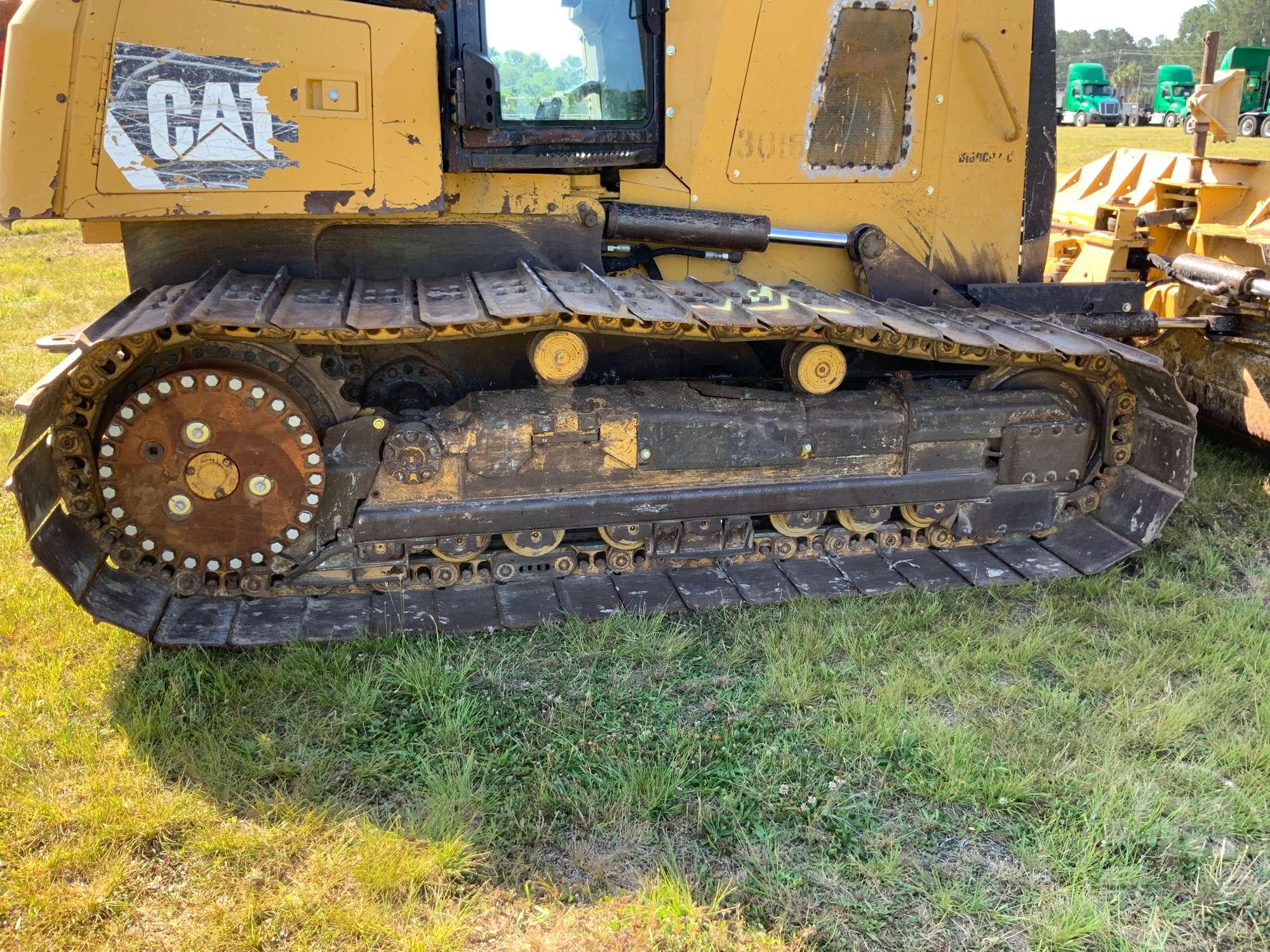 2015 CATERPILLAR D6K2 LGP CRAWLER TRACTOR SN: RST01628