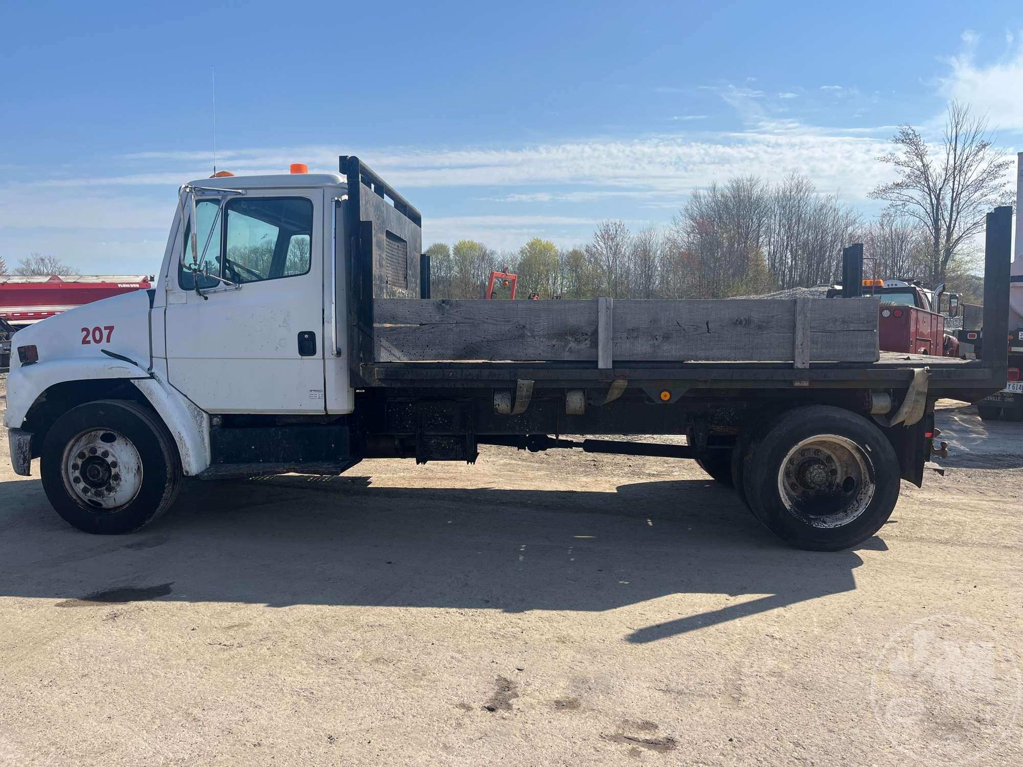 1999 FREIGHTLINER FL60 VIN: 1FV3GJBC7XHB13985 FLATBED