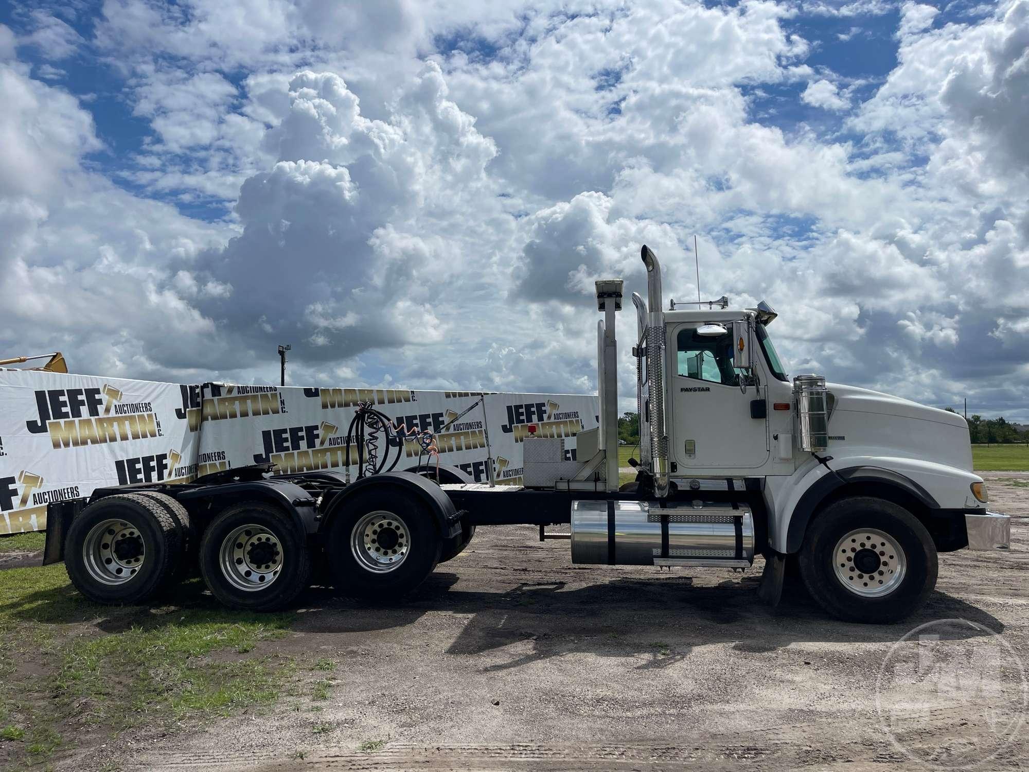 2013 INTERNATIONAL DF697 TRI AXLE DAY CAB TRUCK TRACTOR VIN: 1HTXYSJT2DJ152280