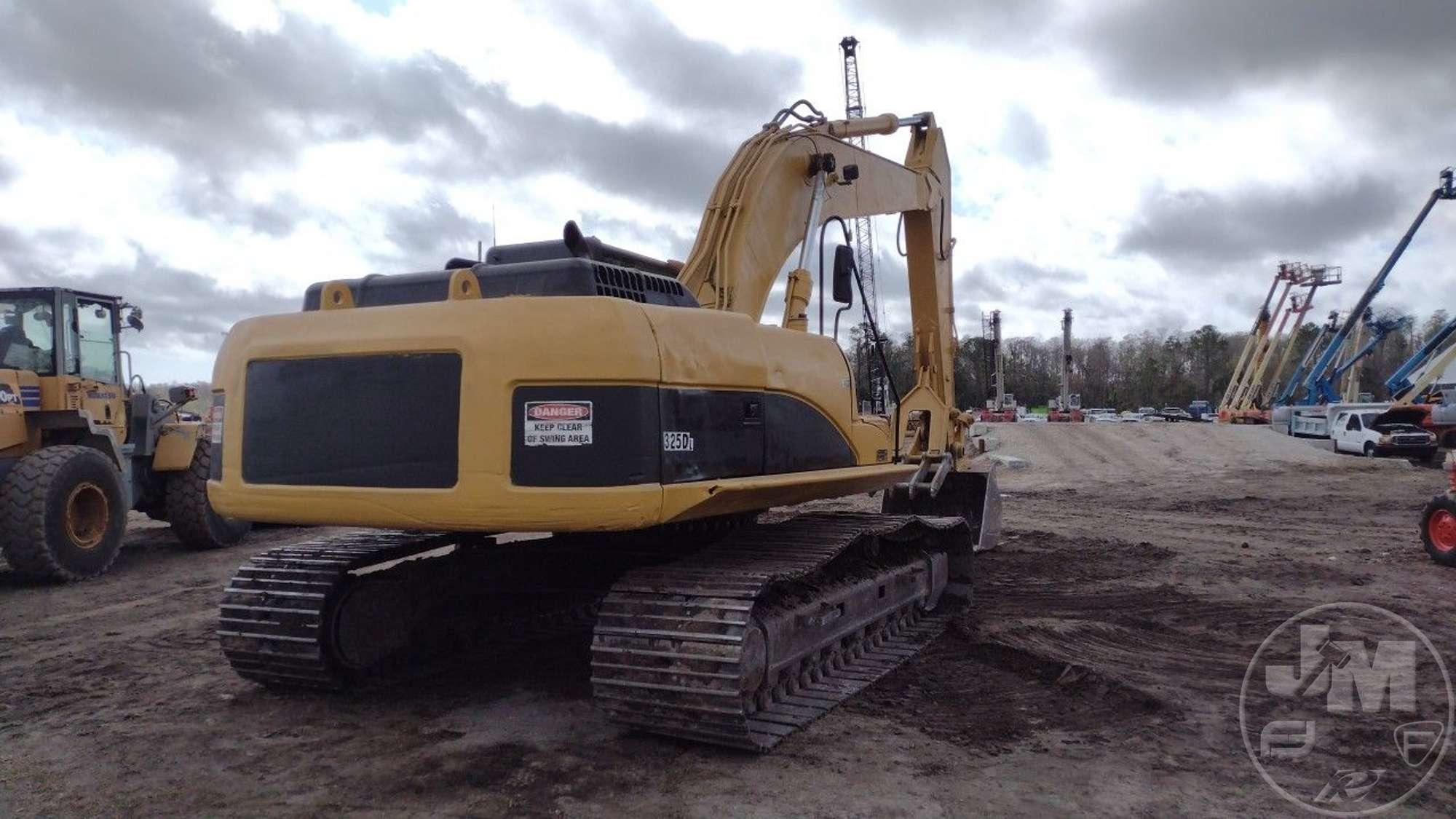 2006 CATERPILLAR 325DL HYDRAULIC EXCAVATOR SN: PAL00304