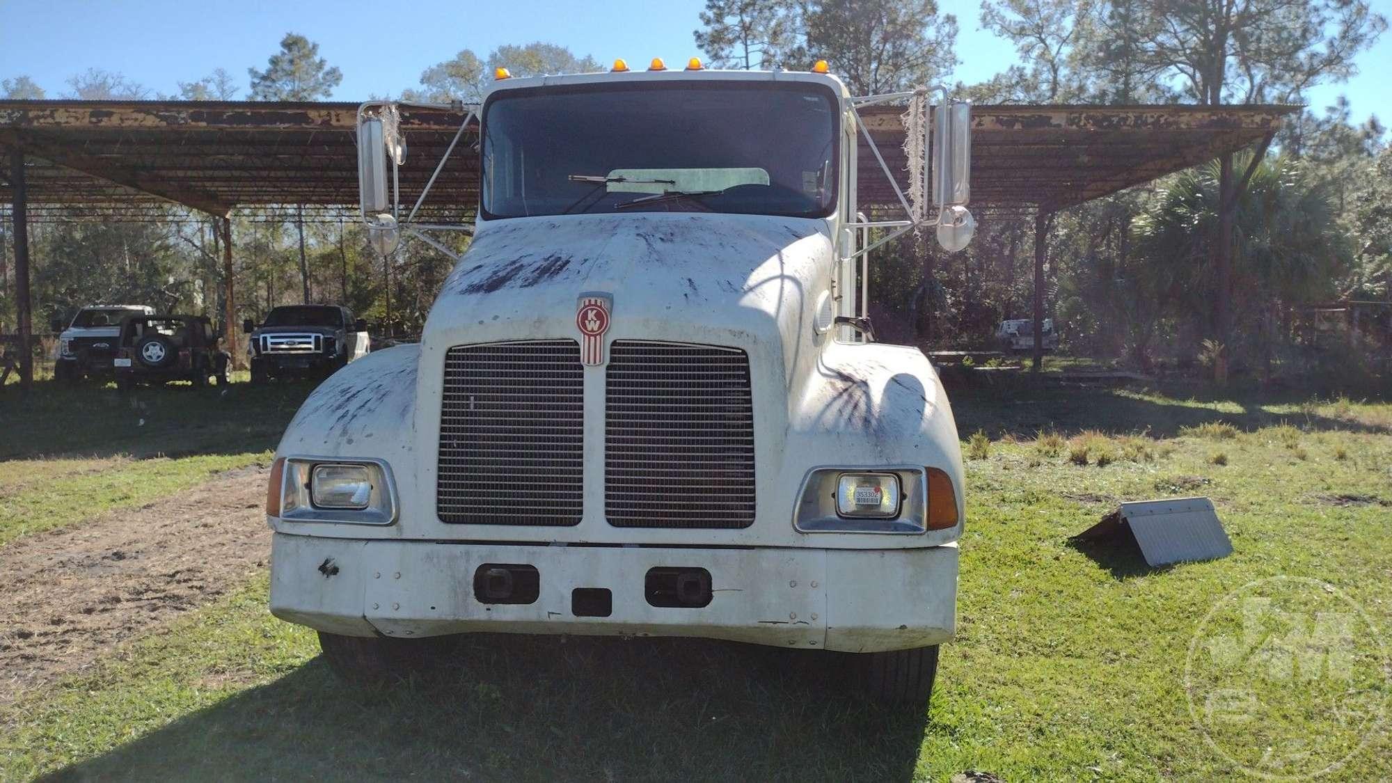 2002 KENWORTH T300 CAB & CHASSIS VIN: 2NKMHD6X12M889997