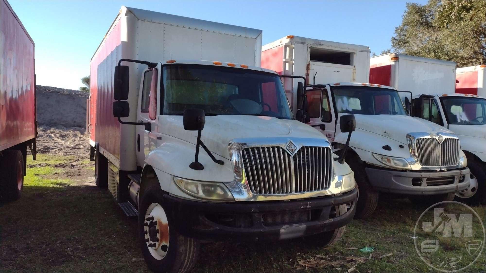 2008 INTERNATIONAL 4300 SINGLE AXLE VAN TRUCK VIN: 1HTMMAAN88H646621