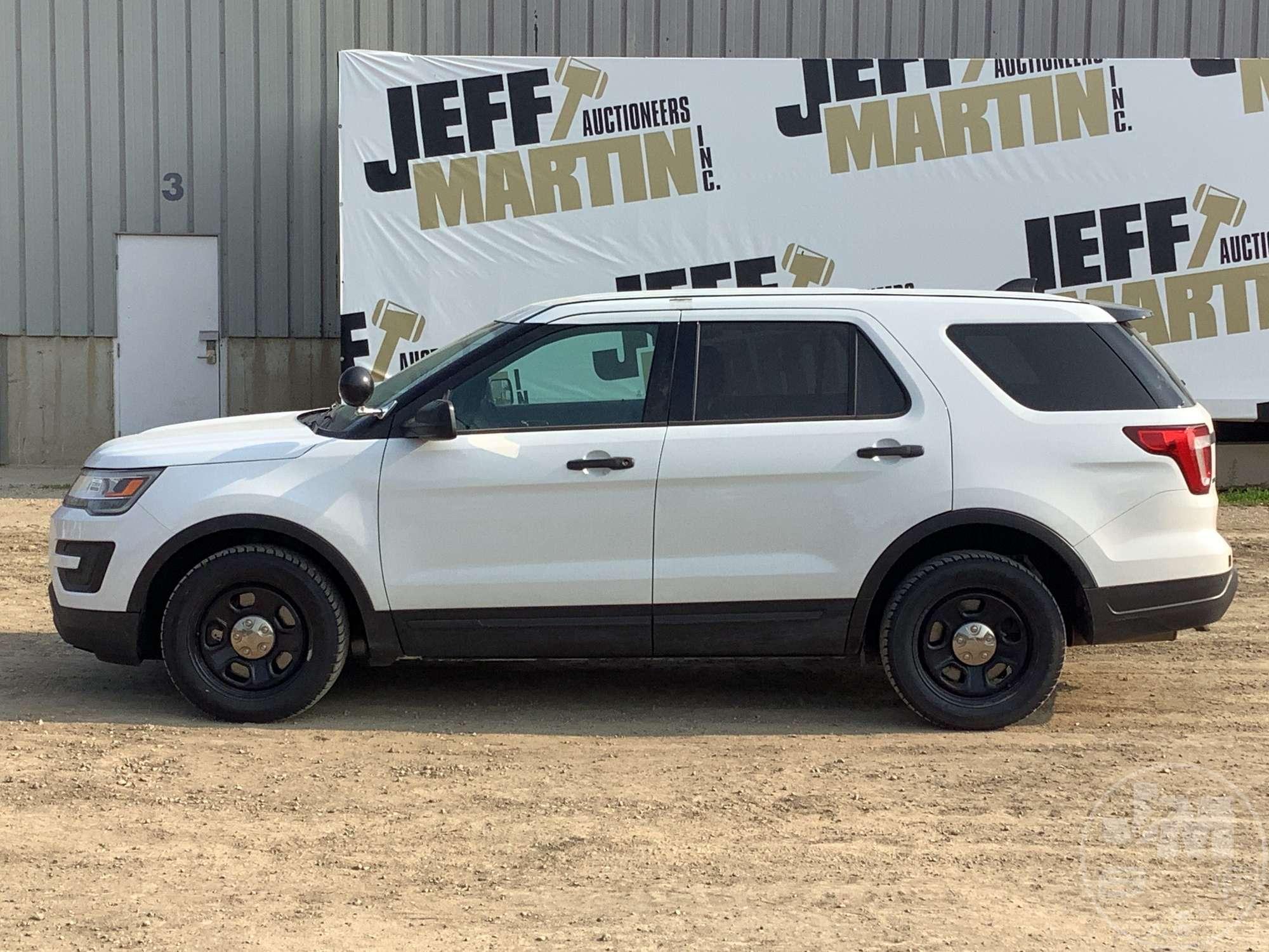 2018 FORD EXPLORER VIN: 1FM5K8AR8JGC17523 AWD