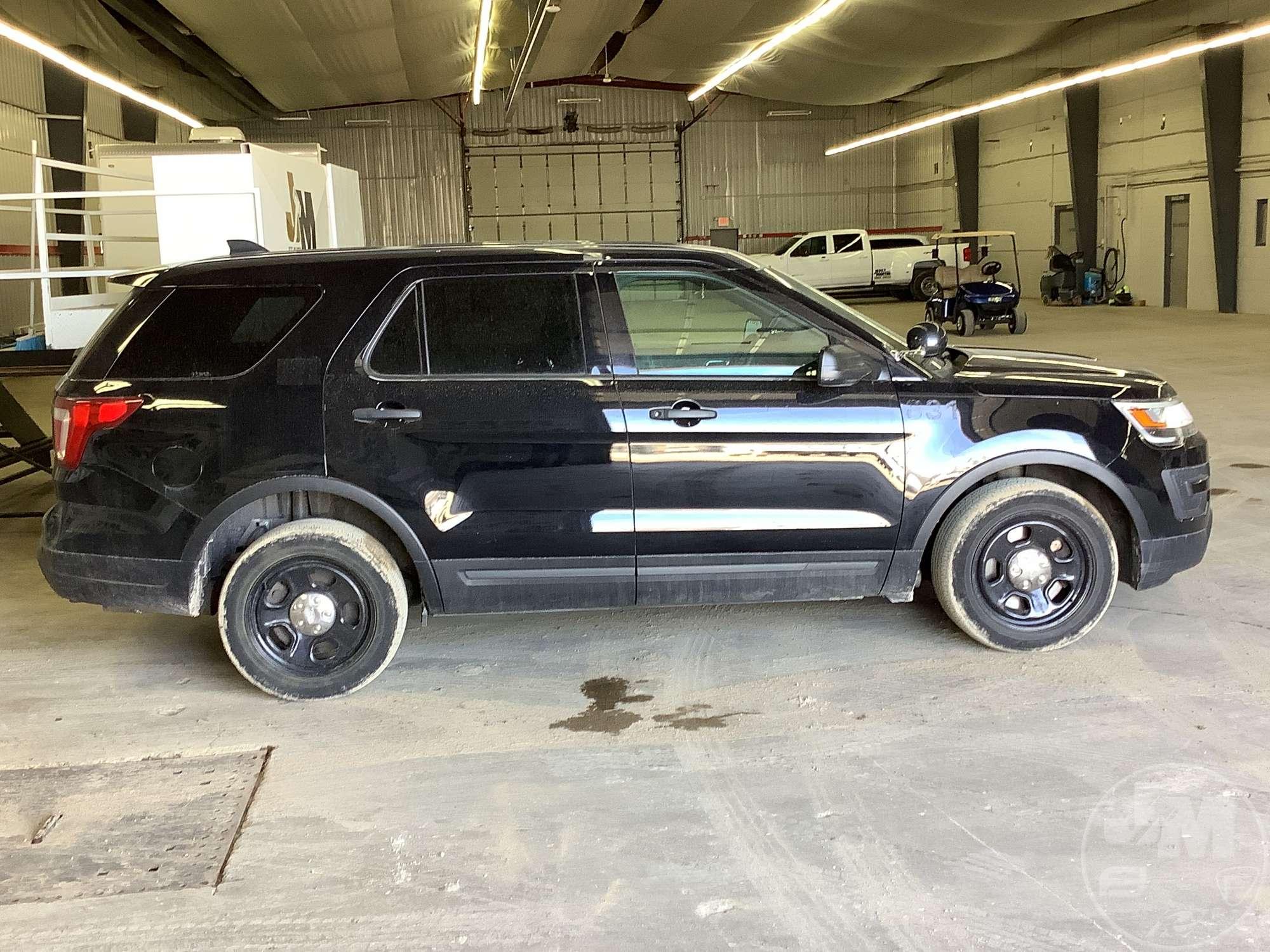 2018 FORD EXPLORER VIN: 1FM5K8AR4JGC75631 AWD