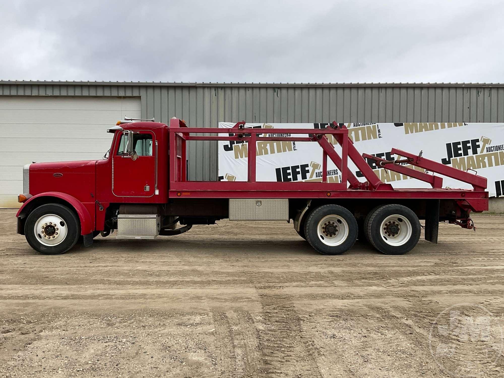 1989 PETERBILT 379 TANDEM AXLE REGULAR CAB VIN: 1XP5DB9XXLN294454