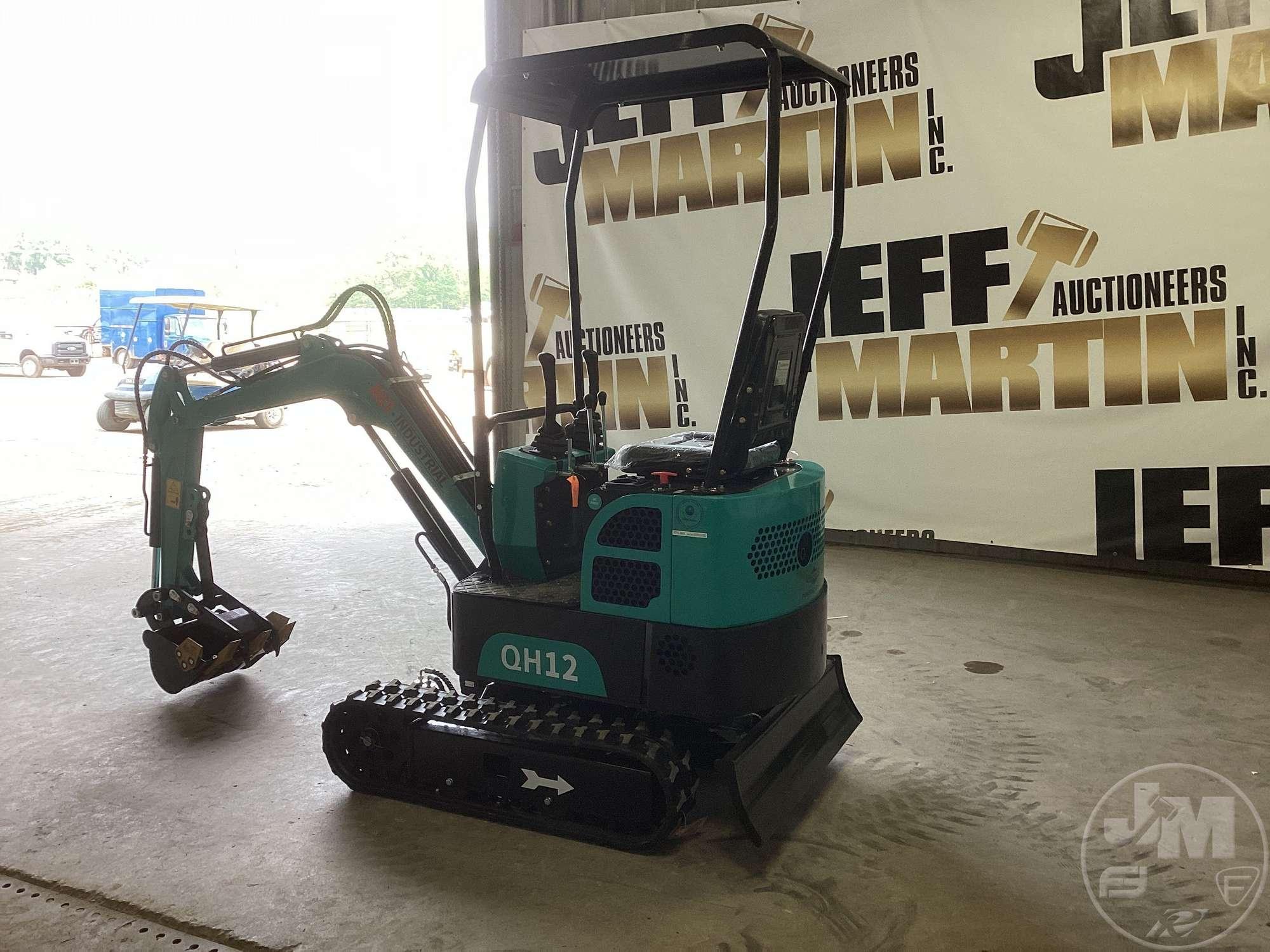 UNUSED, 2023 AGROTK QH12 MINI EXCAVATOR SN: QH1223040601E