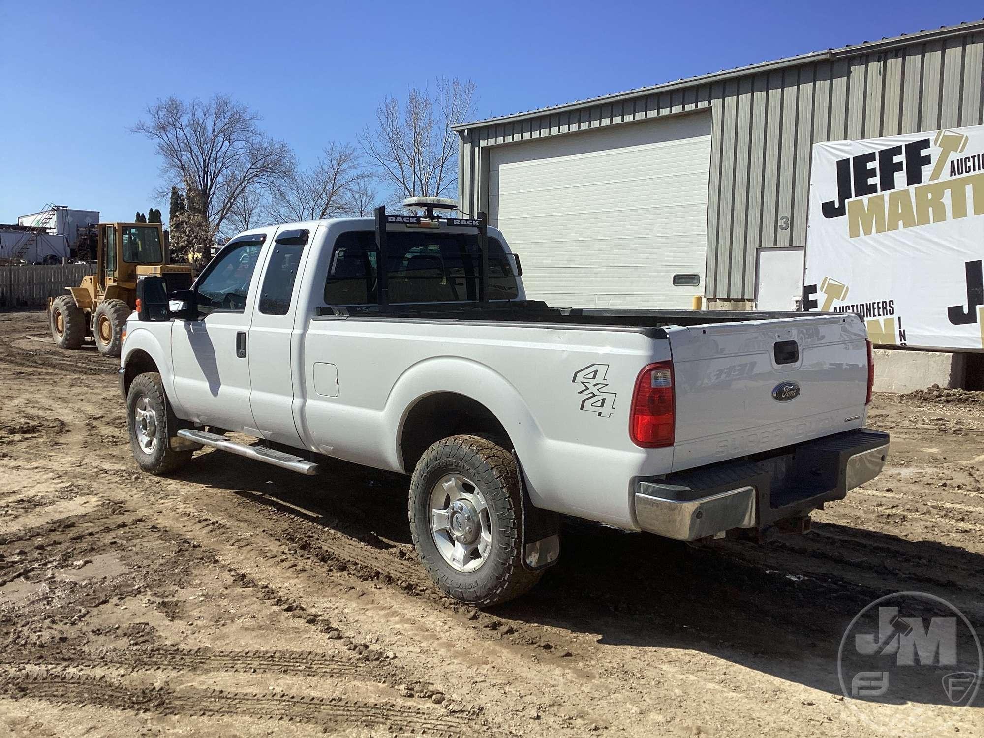 2014 FORD F-250 EXTENDED CAB 4X4 PICKUP VIN: 1FT7X2B63EEB83444