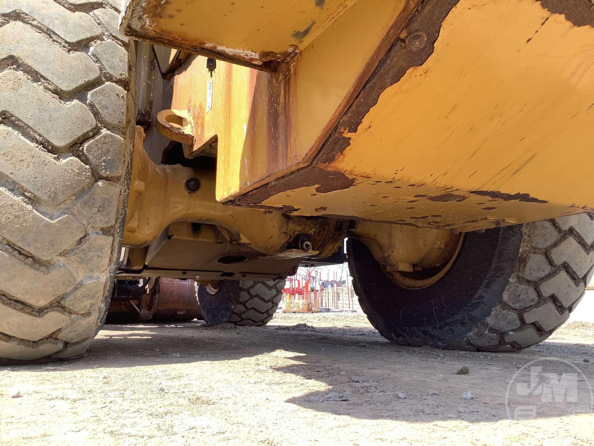 2011 CATERPILLAR 938H WHEEL LOADER SN: CAT0938HHJKM01189