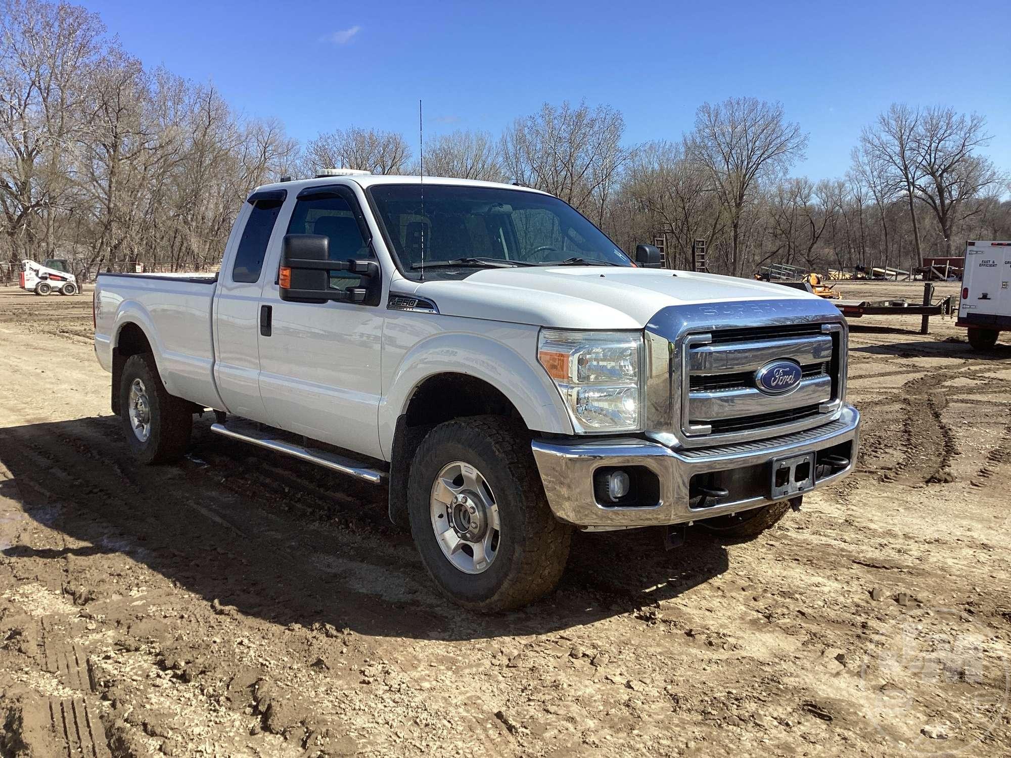 2014 FORD F-250 EXTENDED CAB 4X4 PICKUP VIN: 1FT7X2B63EEB83444