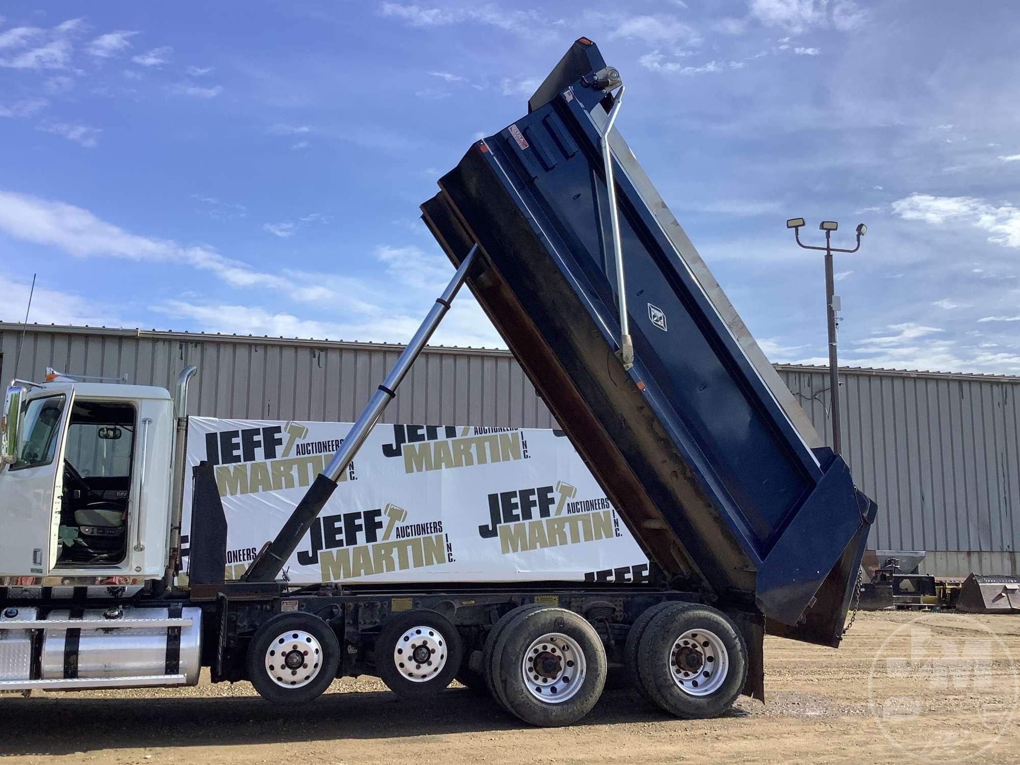 2018 WESTERN STAR 4700SF QUAD AXLE DUMP TRUCK VIN: 5KKSAVFE5JPJK8246