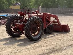 1949 INTERNATIONAL FARMALL H TRACTOR W/LOADER SN: FBH-304807X