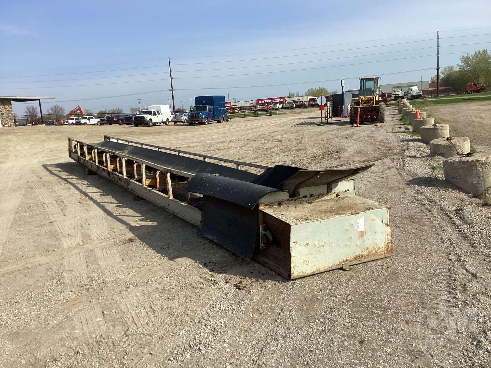 CEC 30"X40' TRANSFER CHANNEL CONVEYOR