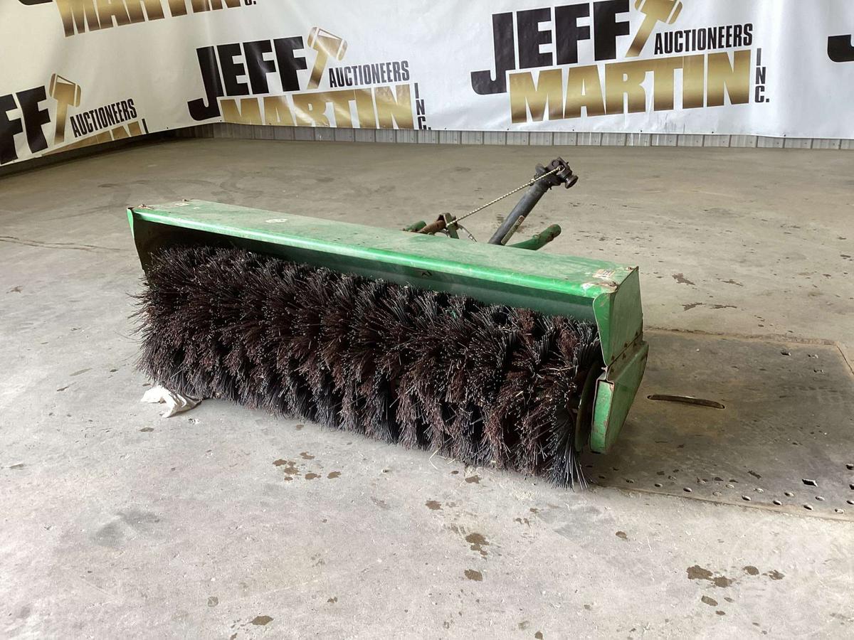 JOHN DEER 1400/1500  SN: TC60FMX035088 60" BROOM