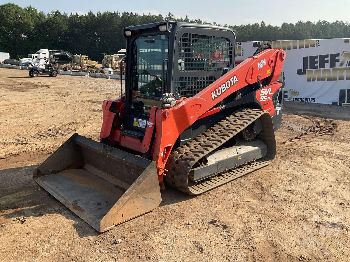 2019 KUBOTA MODEL SVL95-2S MULTI TERRAIN LOADER SN: JKUC0953E01S44749