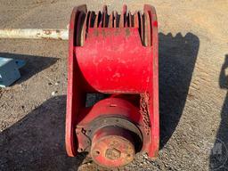 SN: 999005 200 TON 6-SHEAVE CRANE BLOCK W/ HOOK