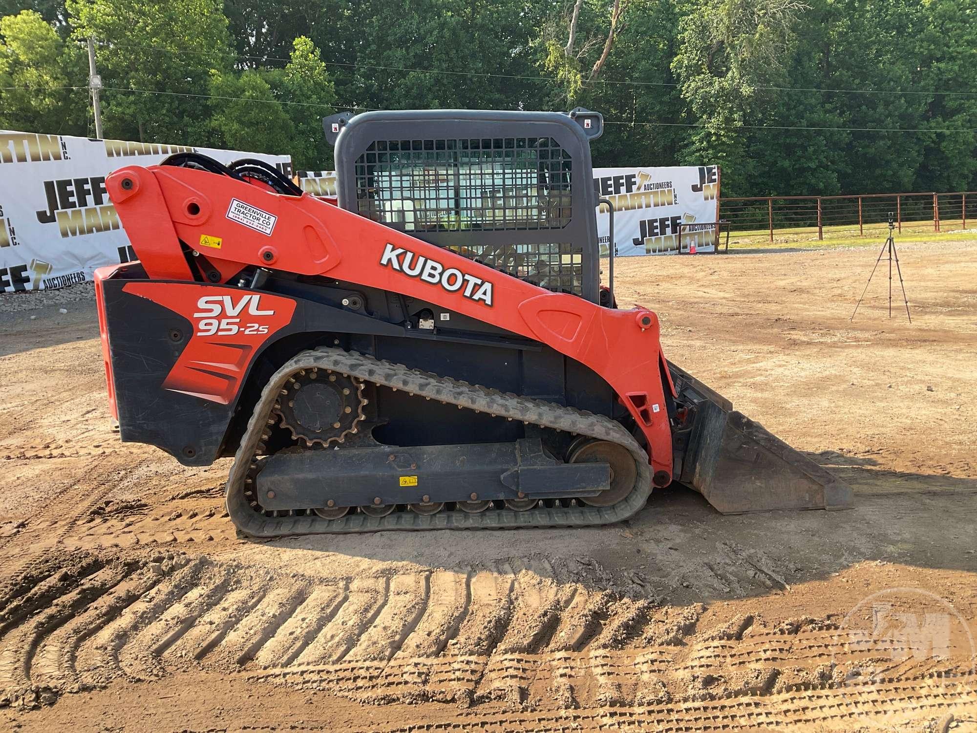 2019 KUBOTA MODEL SVL95-2S MULTI TERRAIN LOADER SN: JKUC0953E01S44749