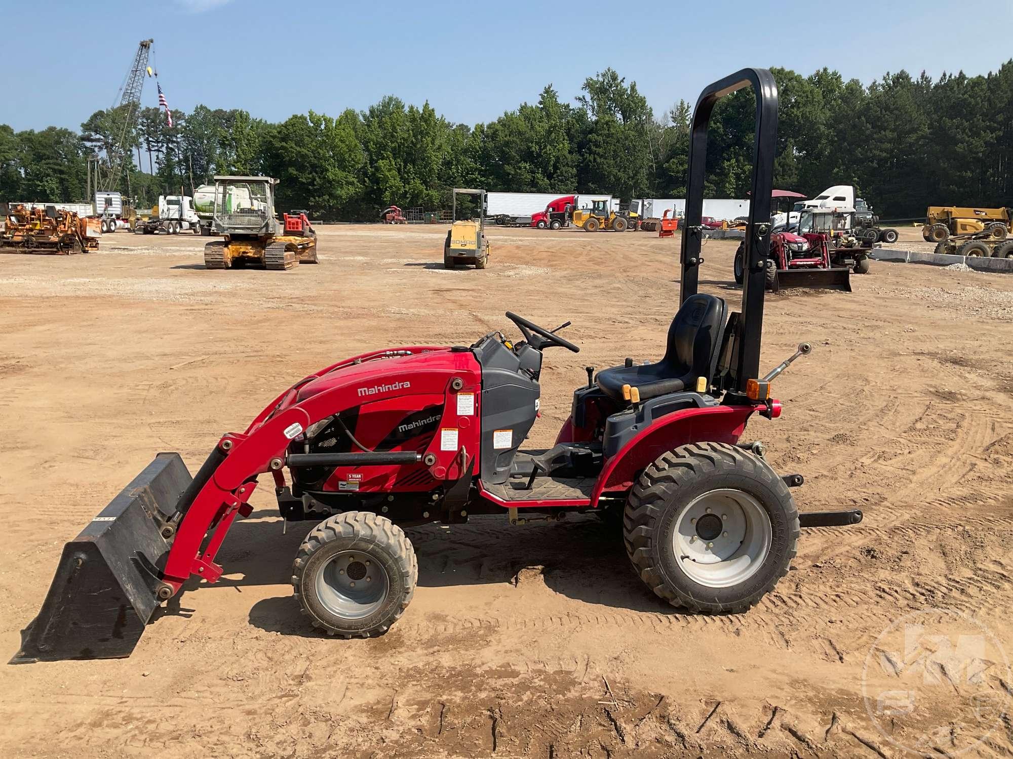 MAHINDRA EMAX 22 TRACTOR W/LOADER SN: 22GRH00666