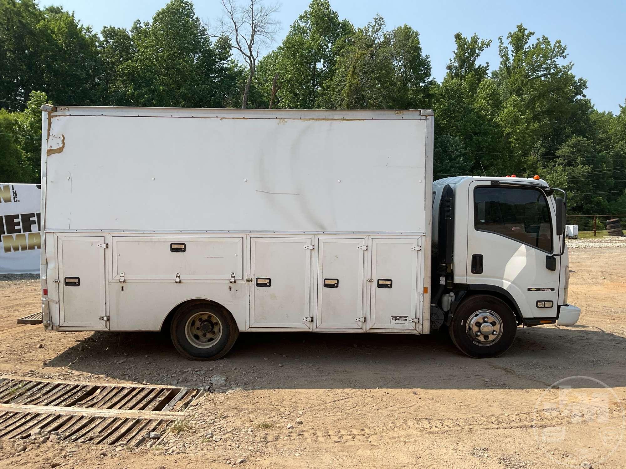 2008 CHEVROLET W4 SINGLE AXLE VAN TRUCK VIN: J8BC4W16687000215