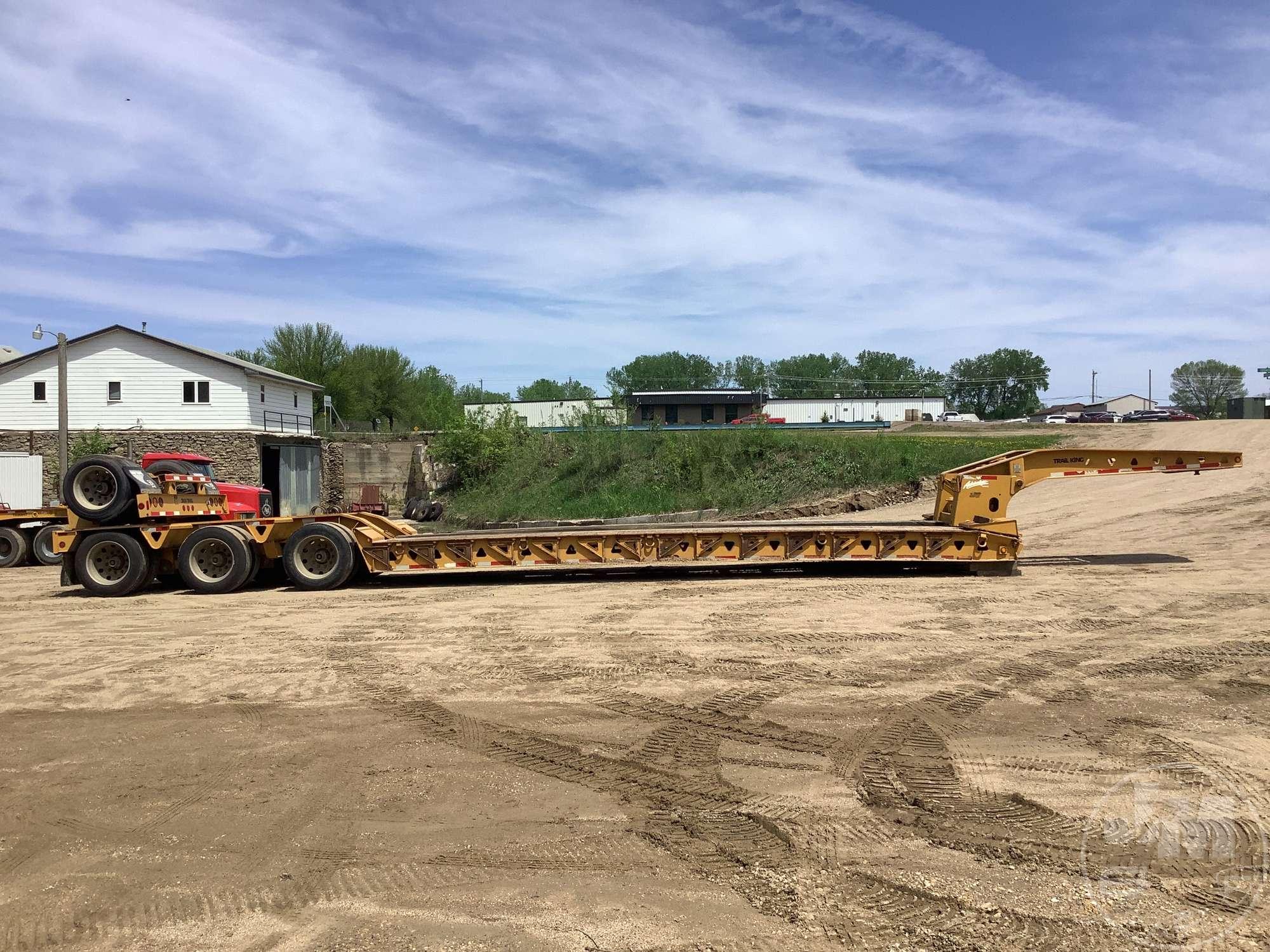 2008 TRAIL KING TK110HDG-533 STEEL STEPDECK TRAILER VIN: 1TKJ053368M014375