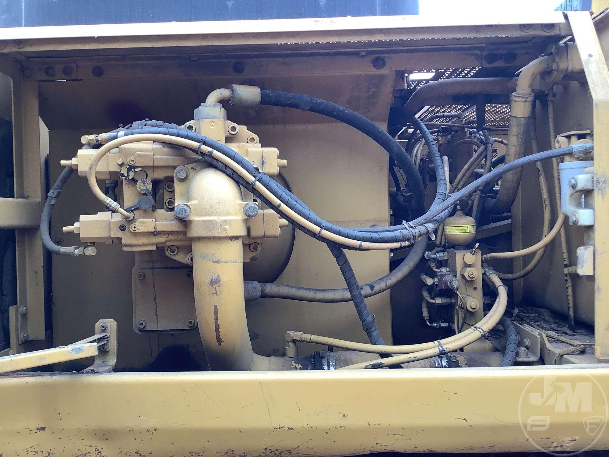 1994 CAT 330L HYDRAULIC EXCAVATOR SN: 5YM00472