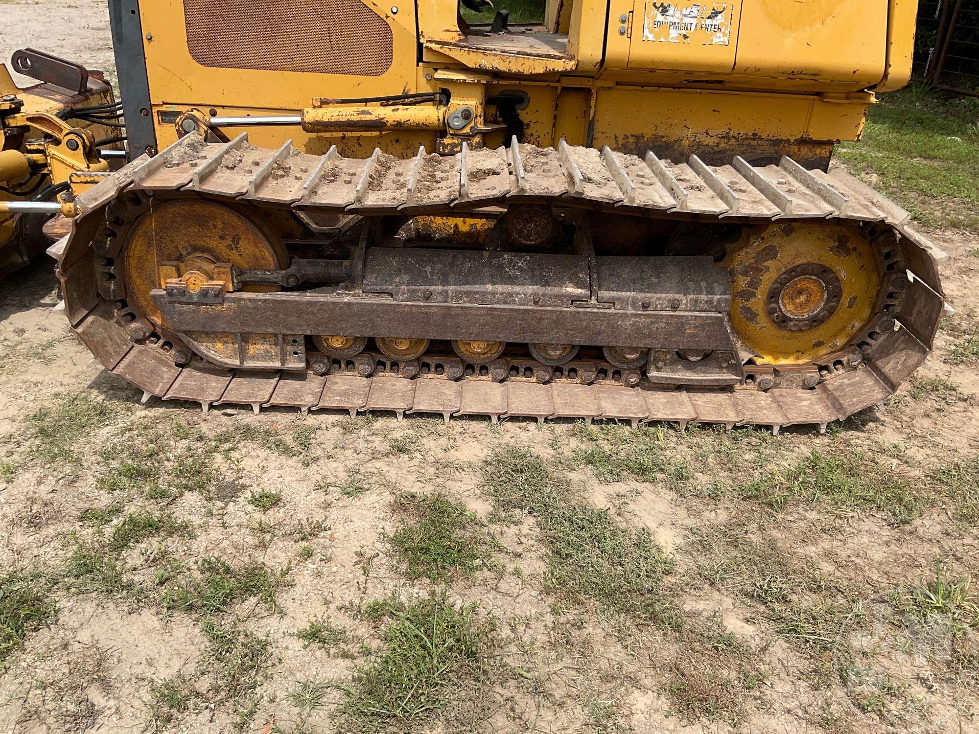 2004 DEERE 650H LGP CRAWLER TRACTOR SN: 934668