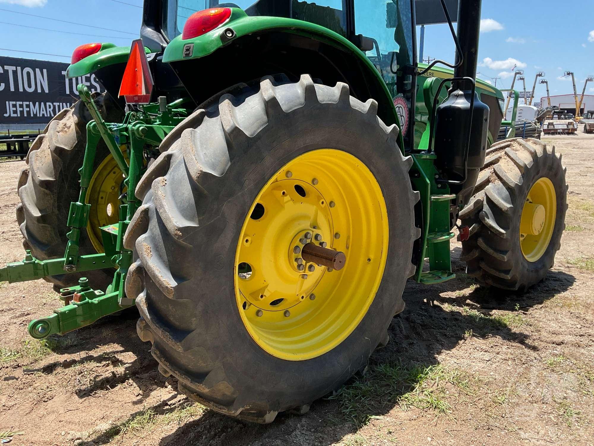 2016 JOHN DEERE 6155M MFD TRACTOR SN: 1L06155MHGG868136