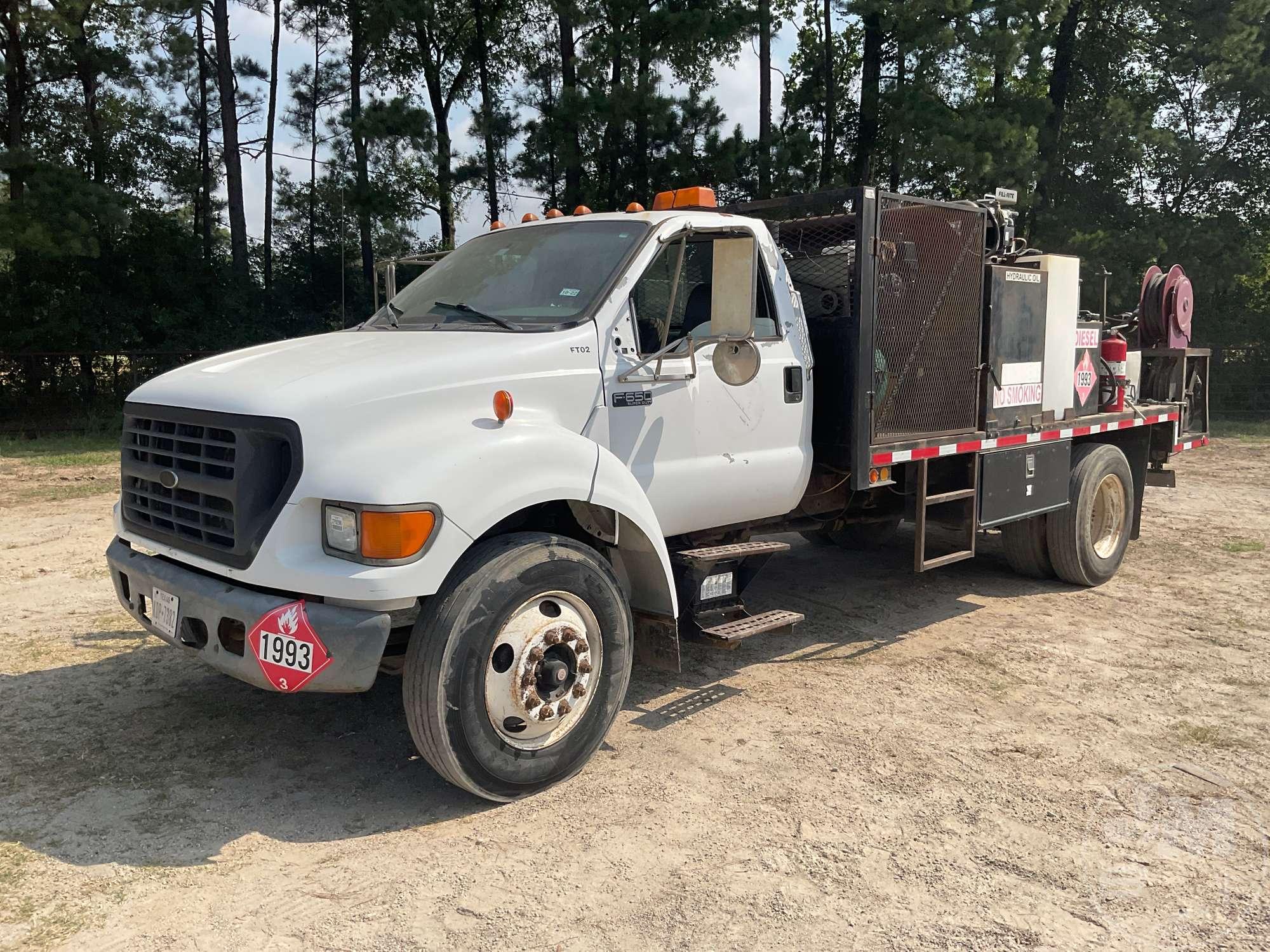 2003 FORD F650SD  VIN: 3FDNF65Y93MB02884 FUEL & LUBE TRUCK