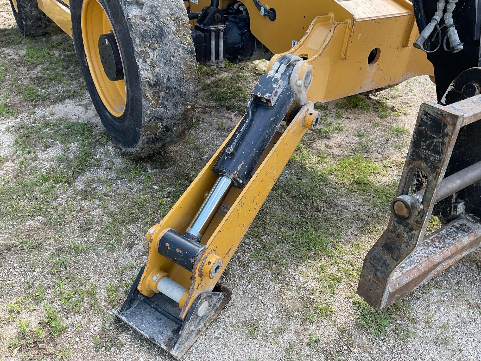 2019 CATERPILLAR TL1255D TELESCOPIC FORKLIFT SN: ML701703