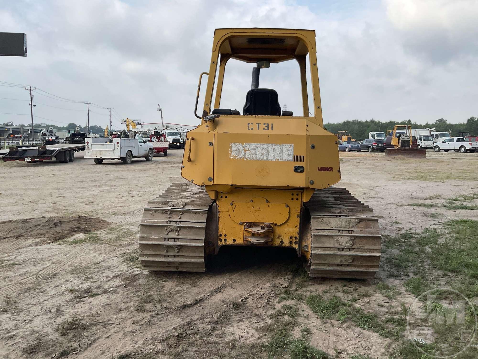 2004 DEERE 700H LGP CRAWLER TRACTOR SN: 929034