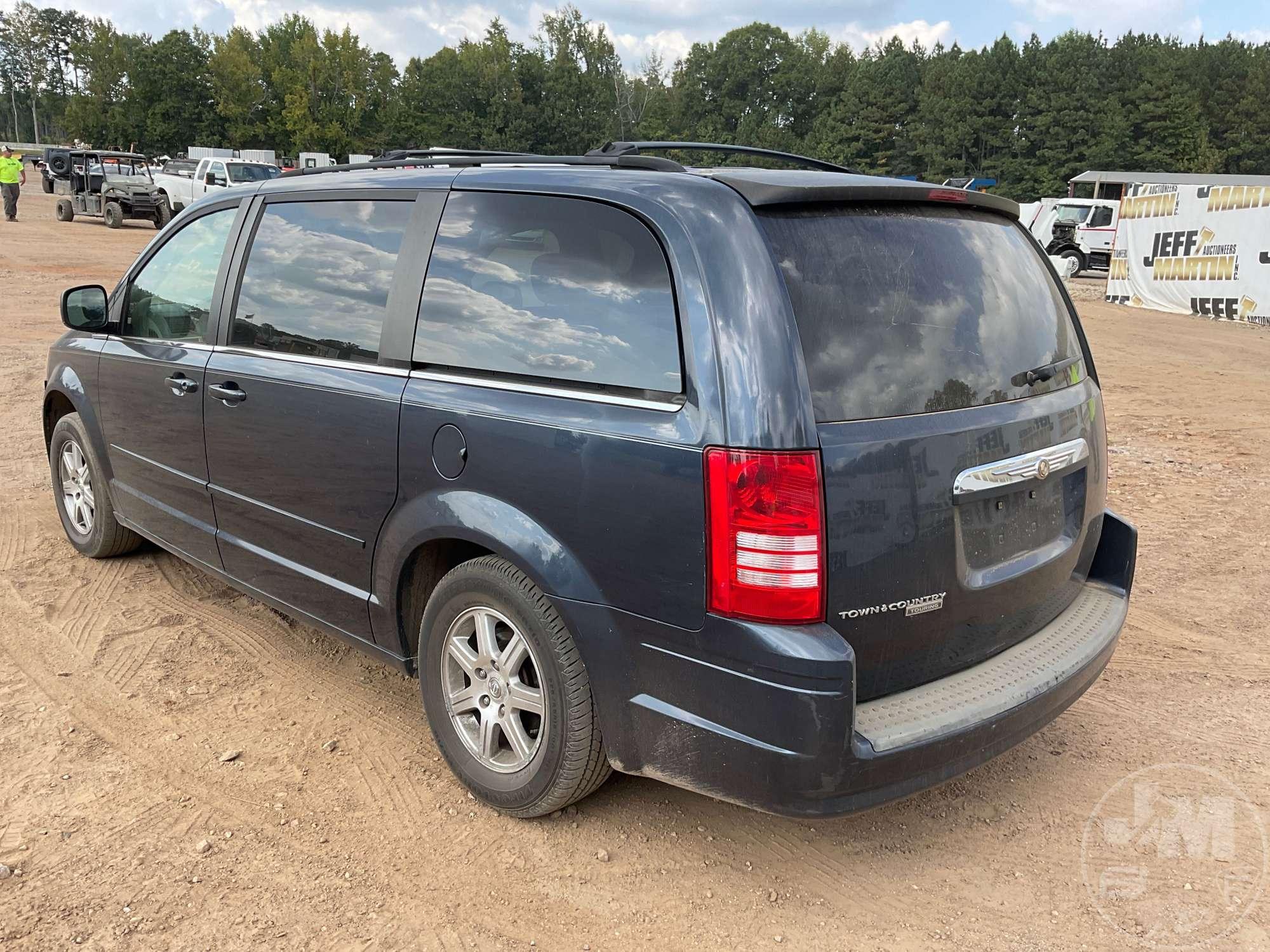 2008 CHRYSLER TOWN AND COUNTRY VIN: 2A8HR54P98R664210