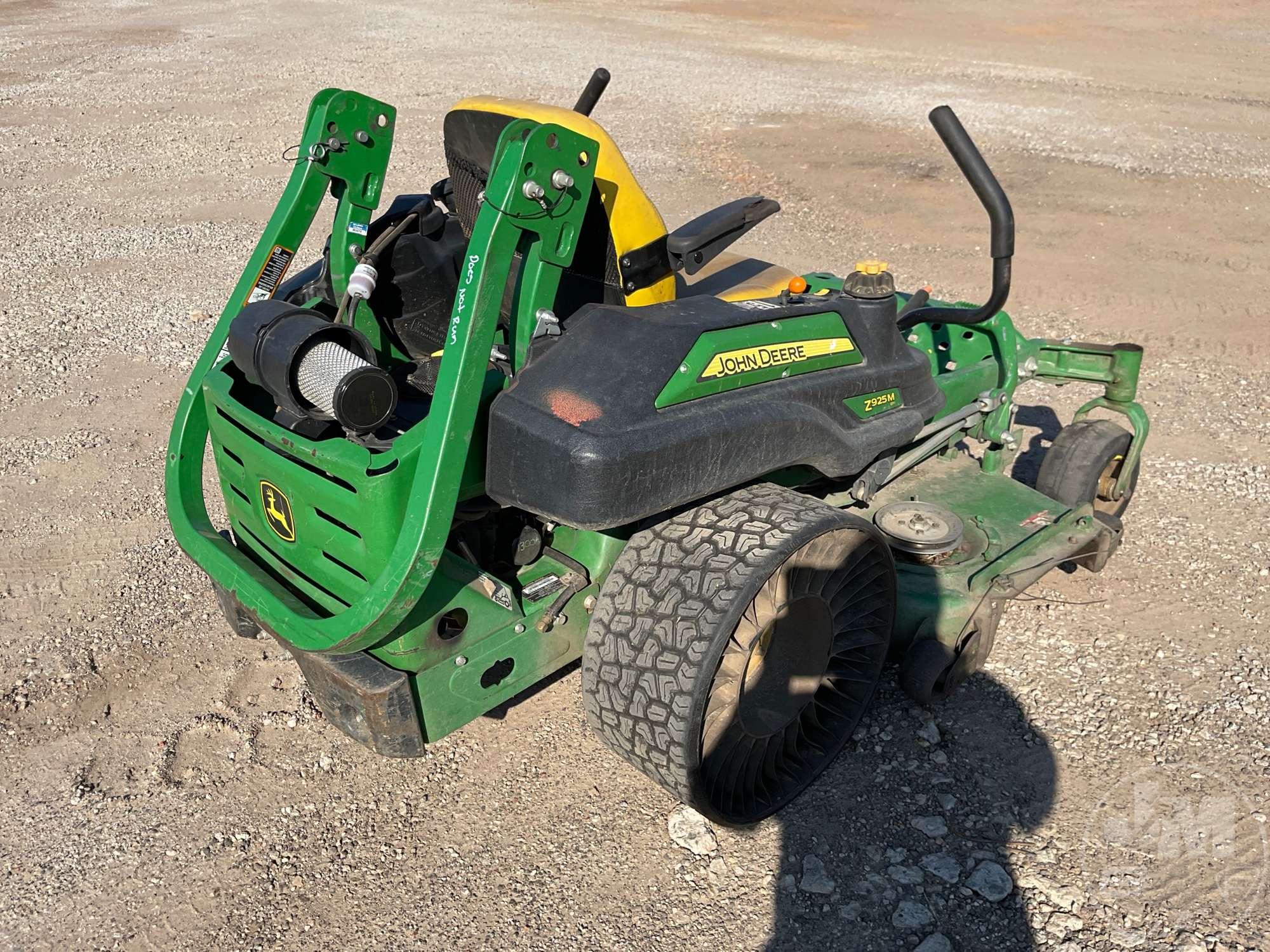 2018 JOHN DEERE Z925M SN: 1TC925MCJJY070008 ZERO TURN