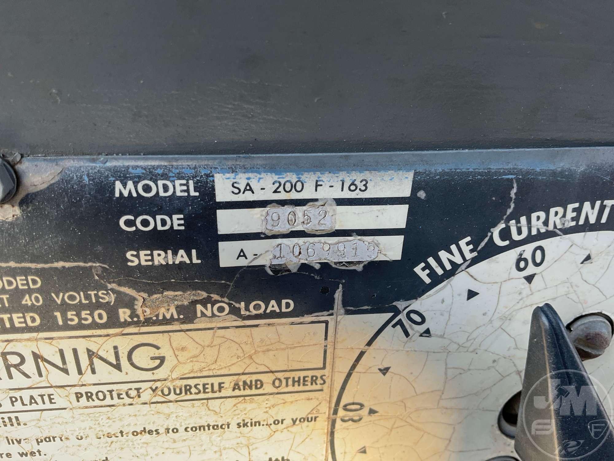 LINCOLN SA-200 F-163 200 AMP STATIONARY WELDER SN: A-1069919