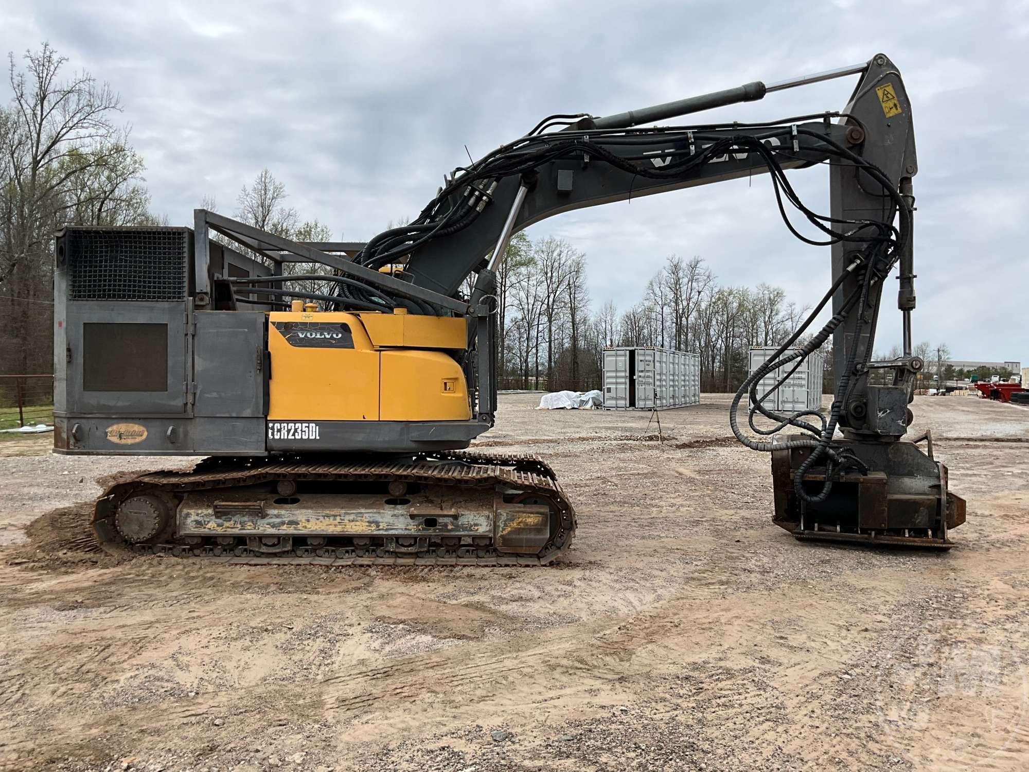 2013 VOLVO ECR235DL HYDRAULIC EXCAVATOR SN: VCECR235J00210316