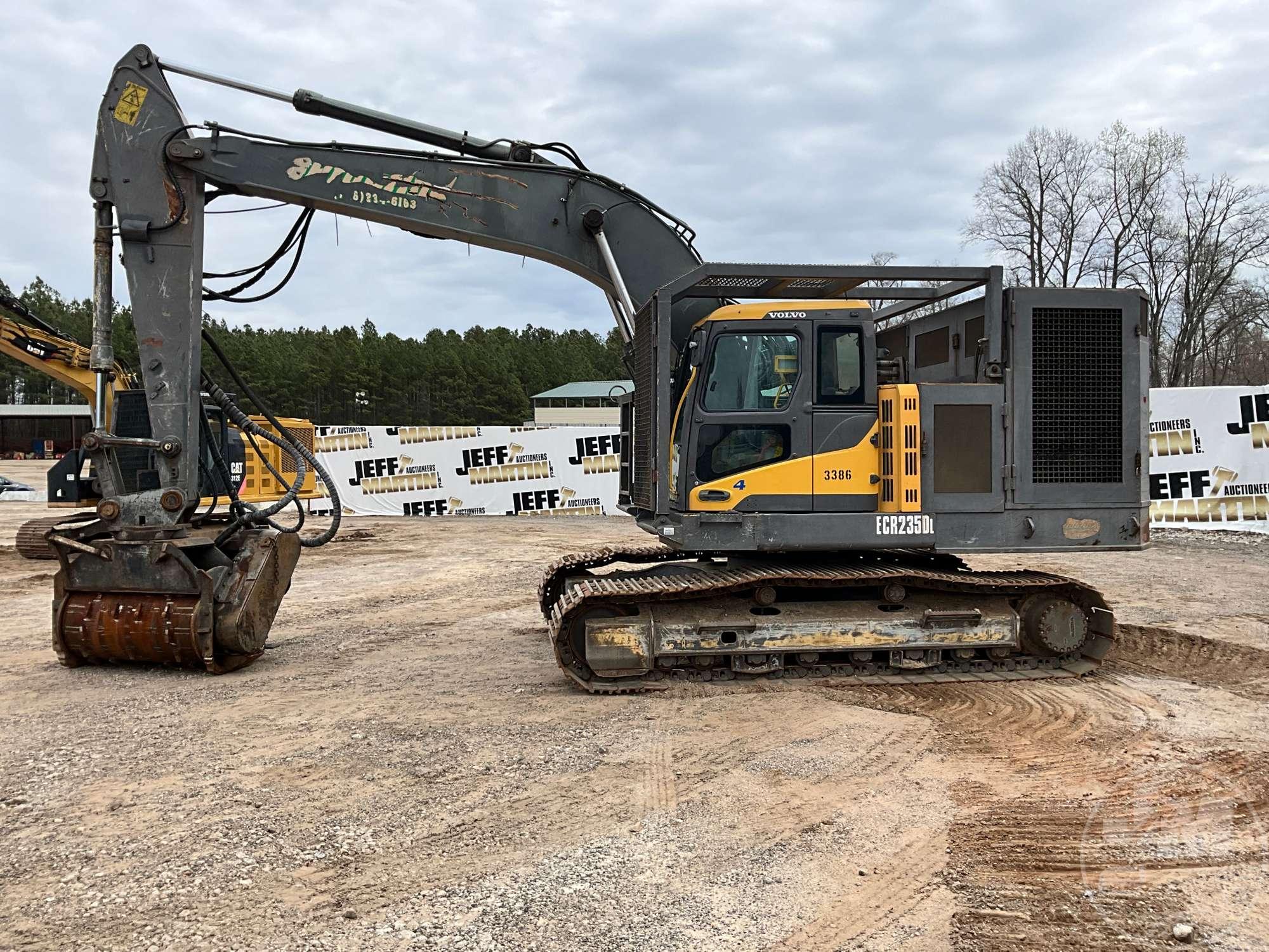 2013 VOLVO ECR235DL HYDRAULIC EXCAVATOR SN: VCECR235J00210316