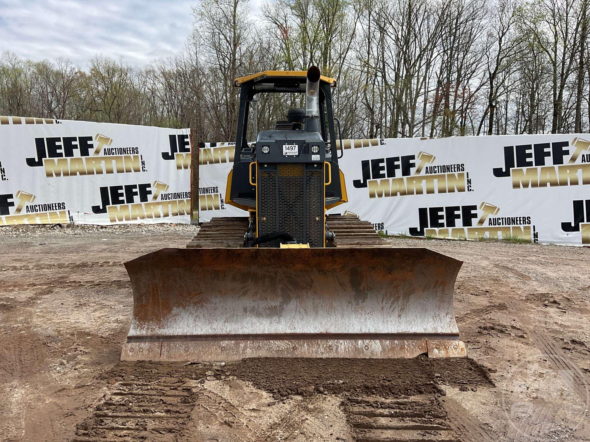 2019 DEERE 450K CRAWLER TRACTOR SN: 1T0450KXEKF353408