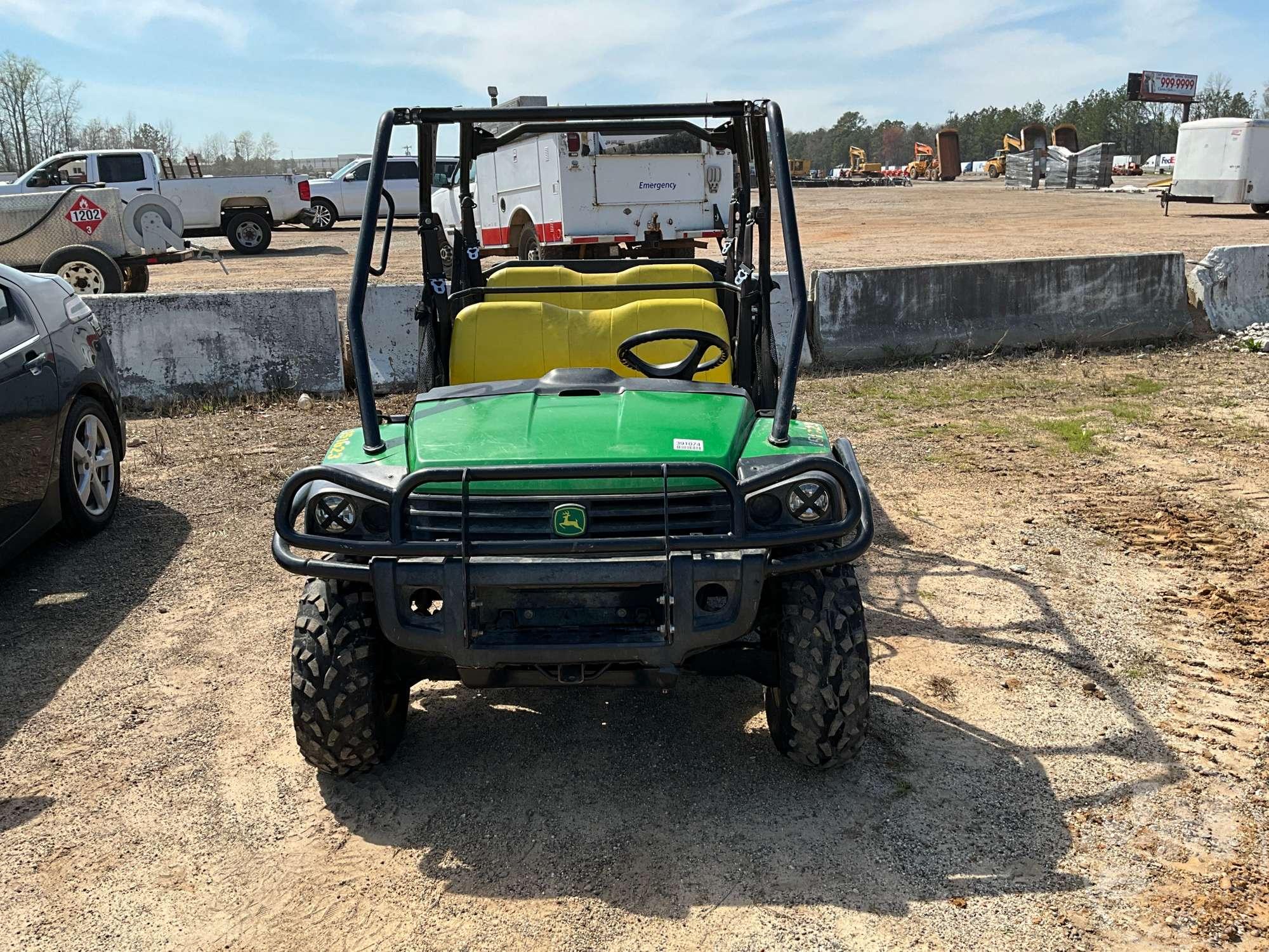 2016 JOHN DEERE 855 E DSL XUV SN: 1M0855DFJGM110956