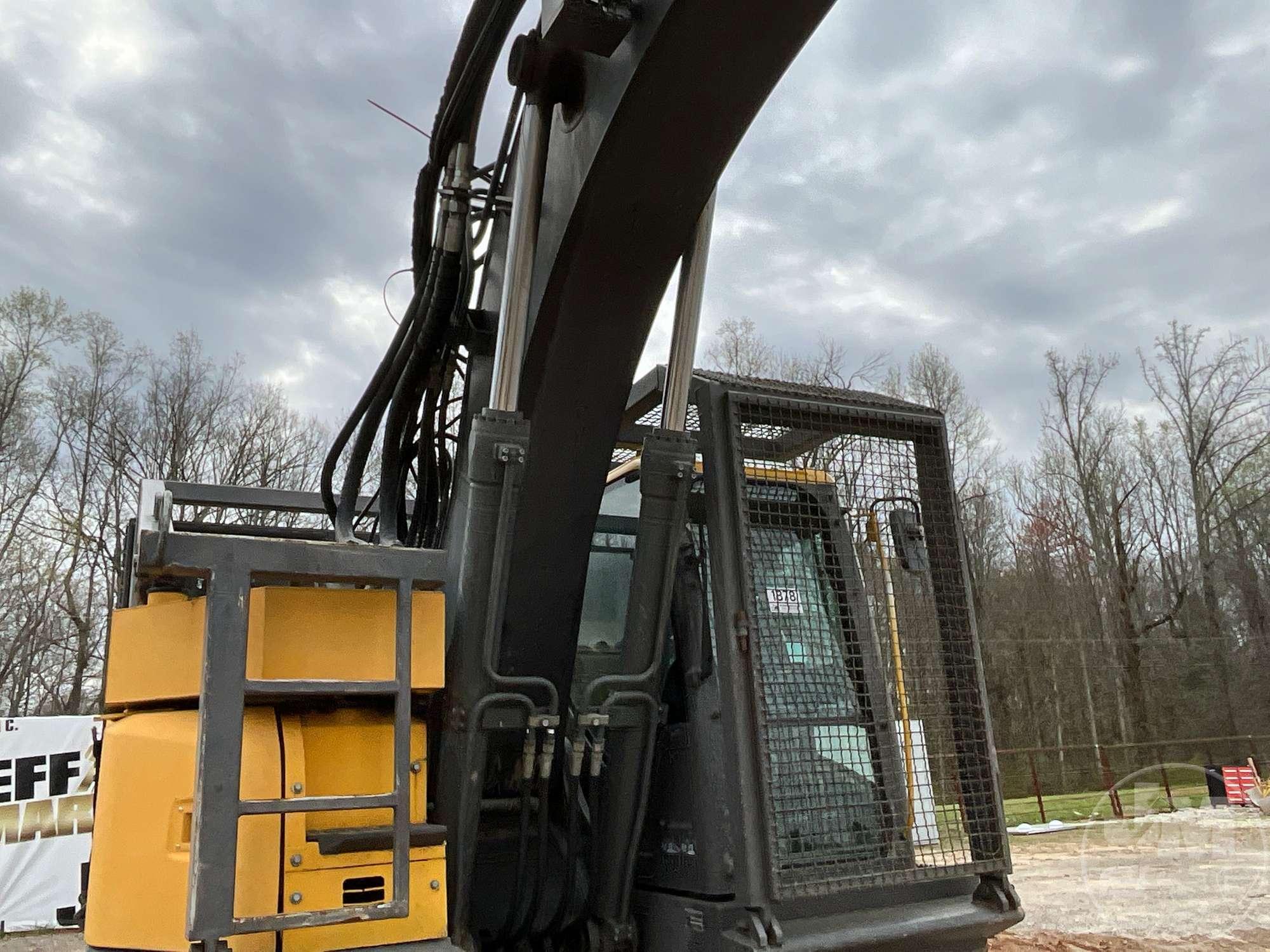 2013 VOLVO ECR235DL HYDRAULIC EXCAVATOR SN: VCECR235J00210316