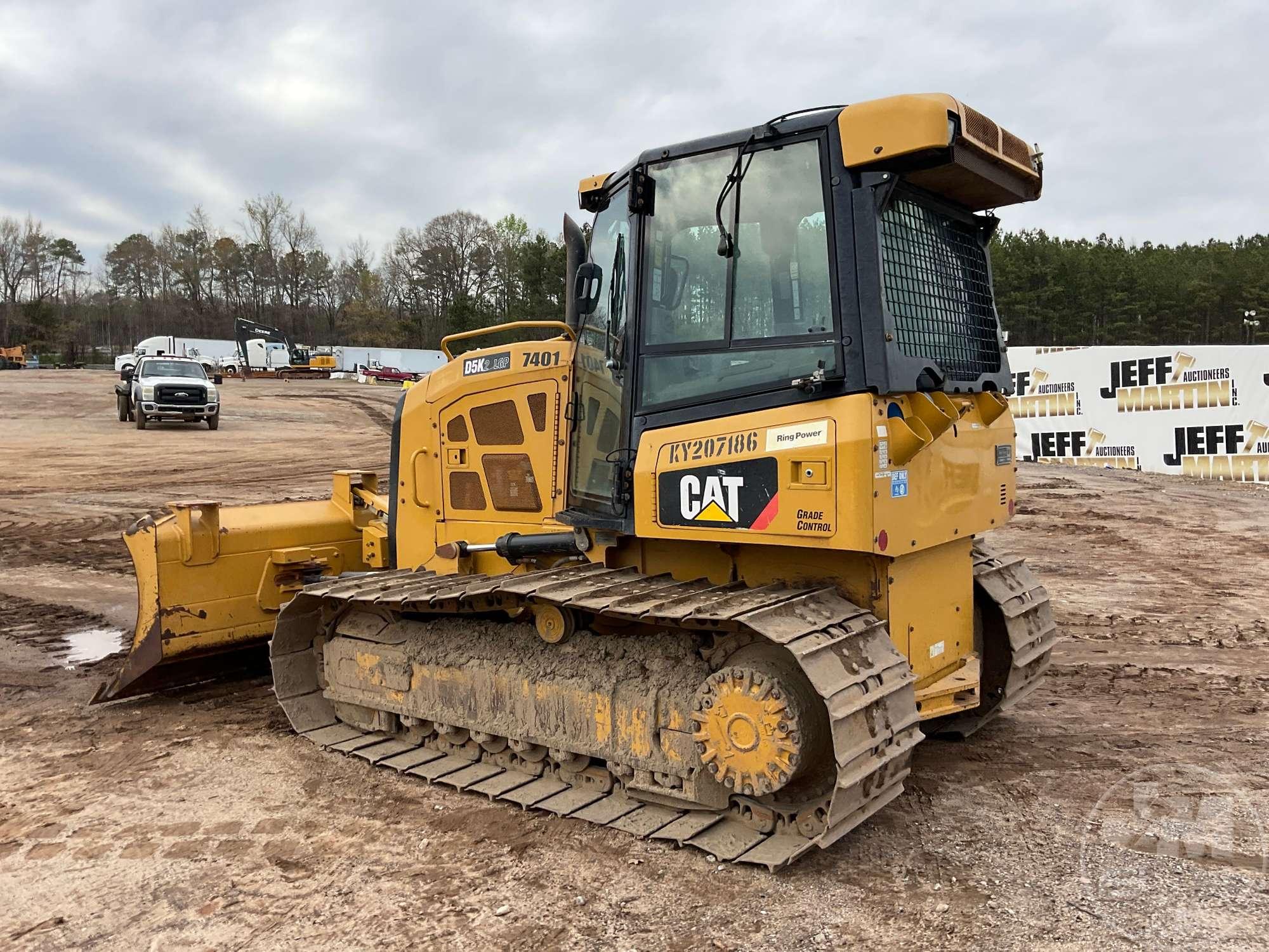 CATERPILLAR D5K2 CRAWLER TRACTOR SN: CAT0PD5KJKY207186