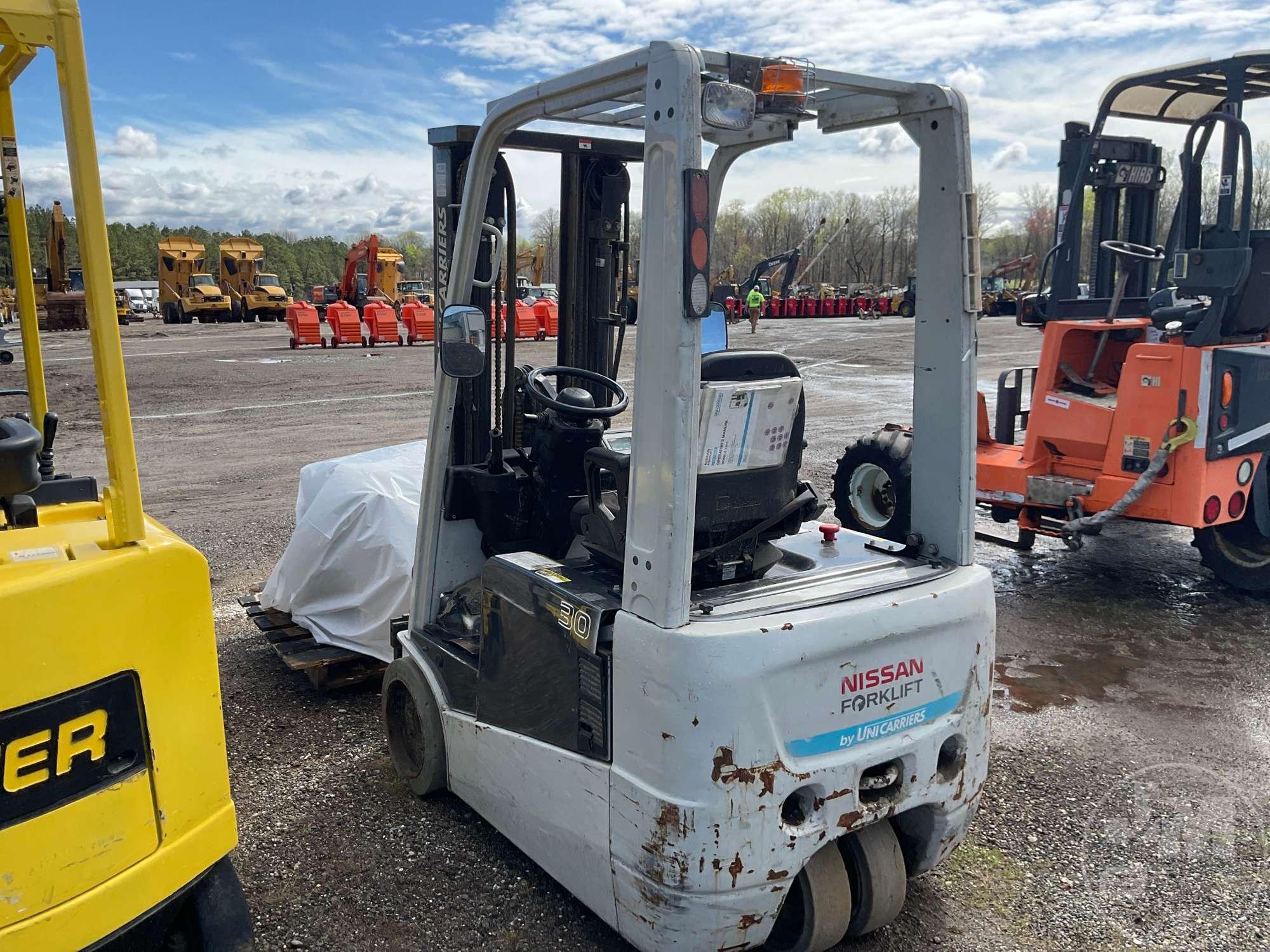 NISSAN A1N1L15V SN: A1N1-721755 ELECTRIC FORKLIFT