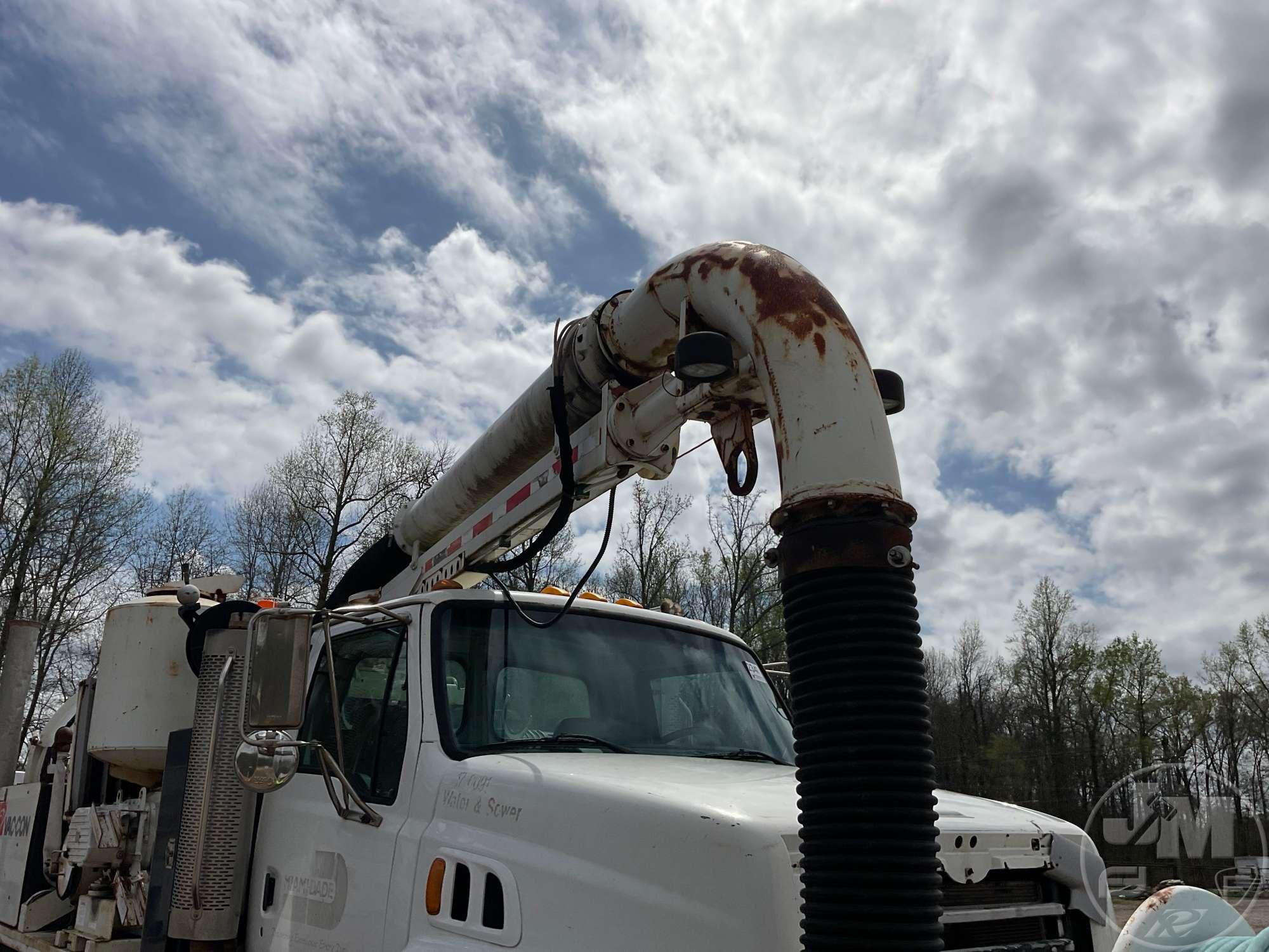 2006 STERLING TRUCK L8500 SERIES VIN: 2FZAAWDAX6AW31006 S SEWER TRUCK